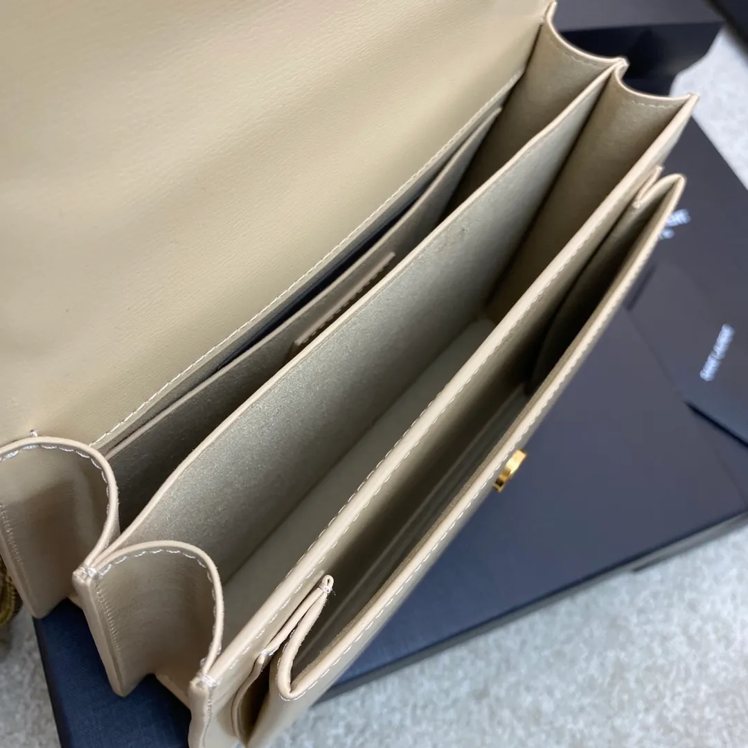 💰1500 Apricot toothpick pattern/gold 🌈𝑺𝒖𝒏𝒔𝒆𝒕 𝟮𝟮𝒄𝒎#Classic luxury toothpick pattern sunset bag original leather version! Friends who like toothpick pattern bags cannot miss this one! High-quality genuine leather, genuine mold-making hardware, pursuing every detail, striving to be infinitely close to genuine 👍20210750 Size: 22x8x16cm Model: 442906 [Original leather]