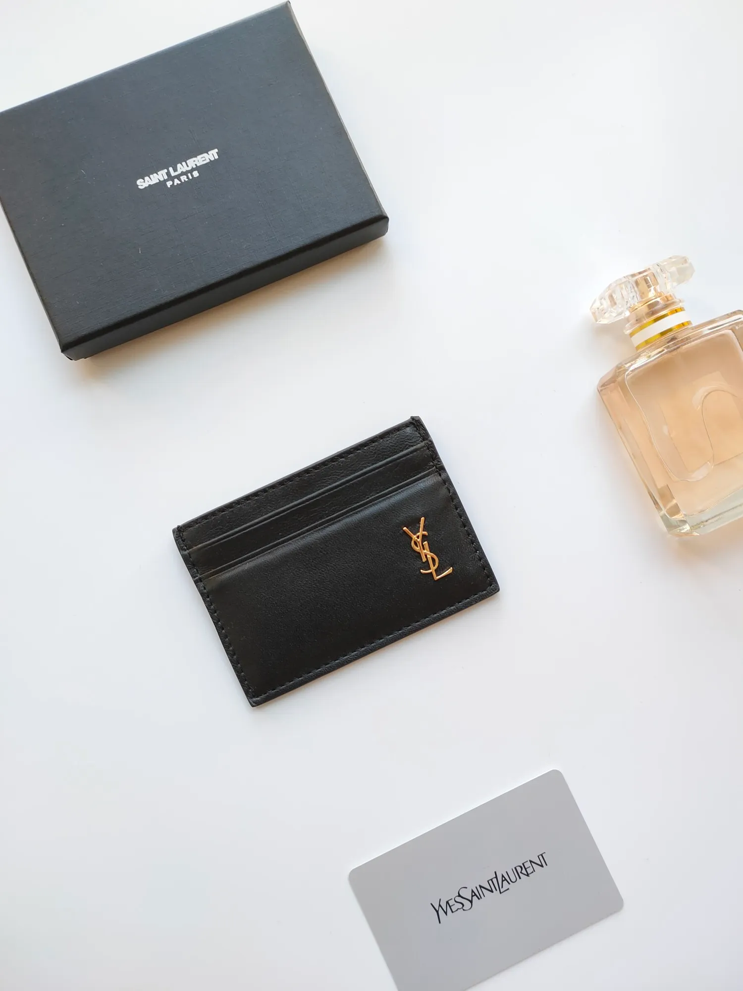 💰90 Yves Saint Laurent new product shipped 👉 Genuine card bag 🎀 Jacquard embossed stitching cowhide credit card holder, metal interlocking YSL logo original one-to-one hardware, replica details 😋 Style number: 607603 😎 Size: 10.5×7.5cm