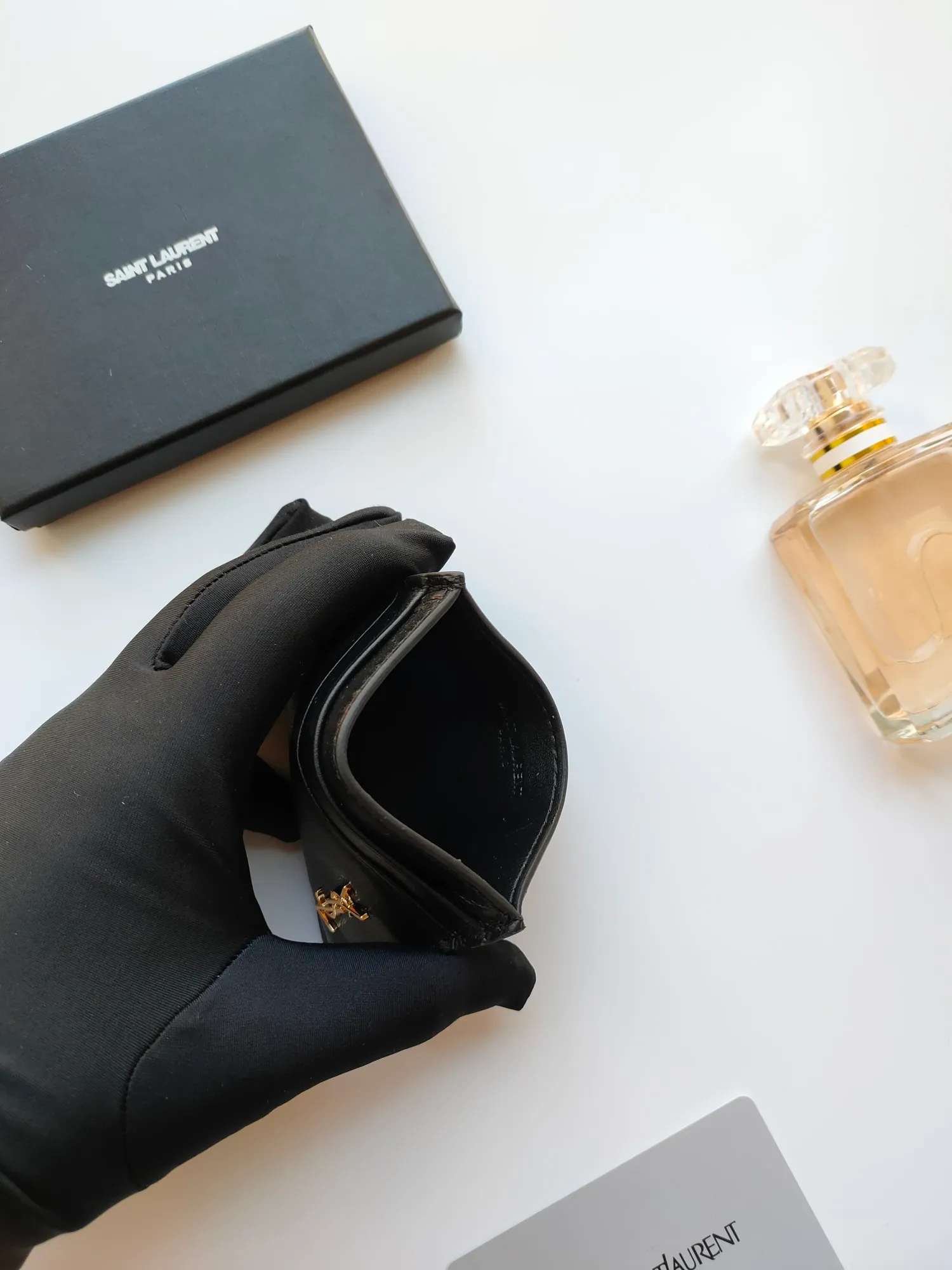 💰90 Yves Saint Laurent new product shipped 👉 Genuine card bag 🎀 Jacquard embossed stitching cowhide credit card holder, metal interlocking YSL logo original one-to-one hardware, replica details 😋 Style number: 607603 😎 Size: 10.5×7.5cm