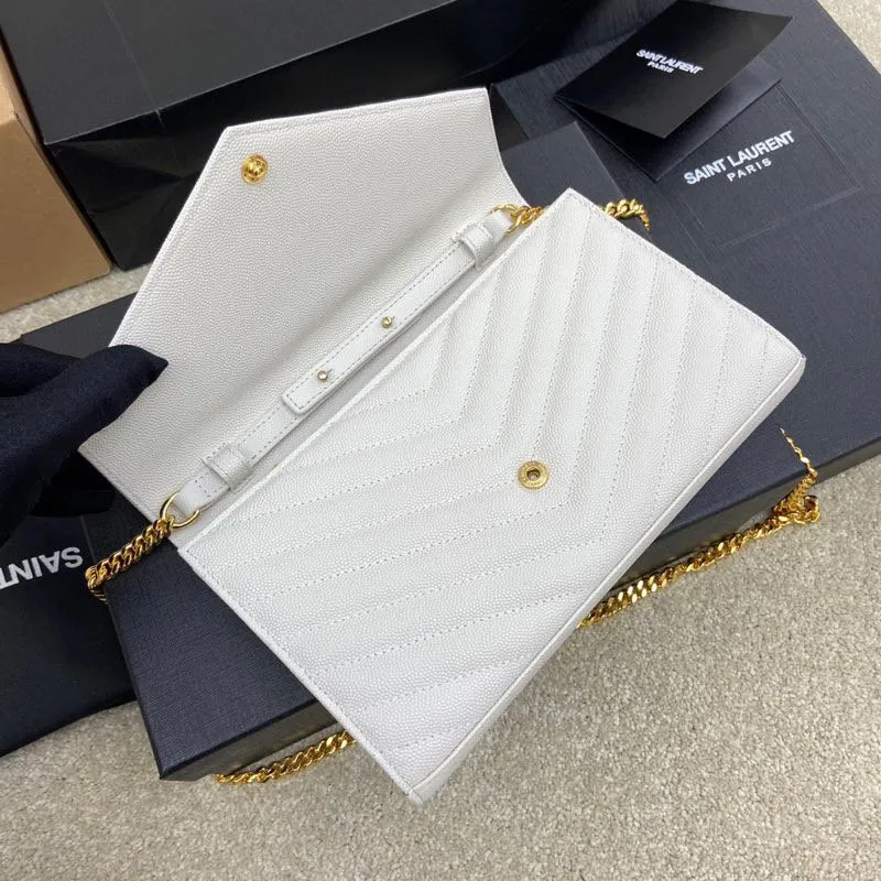 White ball-grained leather/gold buckle 🌈MONOGRAM caviar pattern original leather version envelope bag👍A super practical small bag, the most classic style 👏100% original cowhide with fine handcrafting; customized metal Y family logo highlights personality; flip-top design ensures safety of use; small bag has large capacity, with 20 card slots, two banknote compartments, two central compartments, and an inner zipper bag to hold everything‼ ️20210630 Model: 360452 [original leather] Size: 22.5*14*4cm