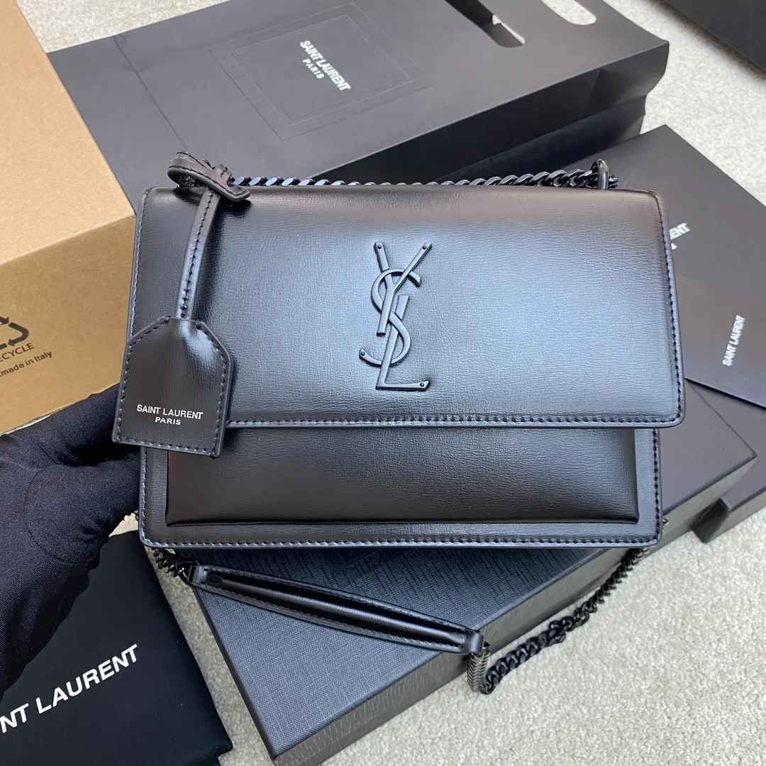 💰1500 black toothpick pattern/black chain 🌈𝑺𝒖𝒏𝒔𝒆𝒕 𝟮𝟮𝒄𝒎#Classic luxury toothpick pattern sunset bag original leather version! Friends who like toothpick pattern bags cannot miss this one! High-quality genuine leather, genuine mold-making hardware, pursuing every detail, striving to be infinitely close to genuine 👍20210750 Size: 22x8x16cm Model: 442906 [Original leather]