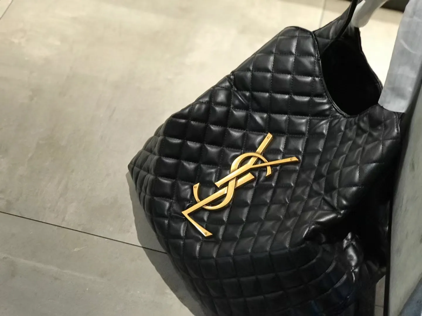 All categories Official website "Brand Women's Bags" Women's Bags 💙 YSL Fine imitation YSL, high imitation YSL bags, YSL crossbody bags, 2023 official latest version YSL handbags, YSL bag factory, recommended bags, size: 34-8-52CM