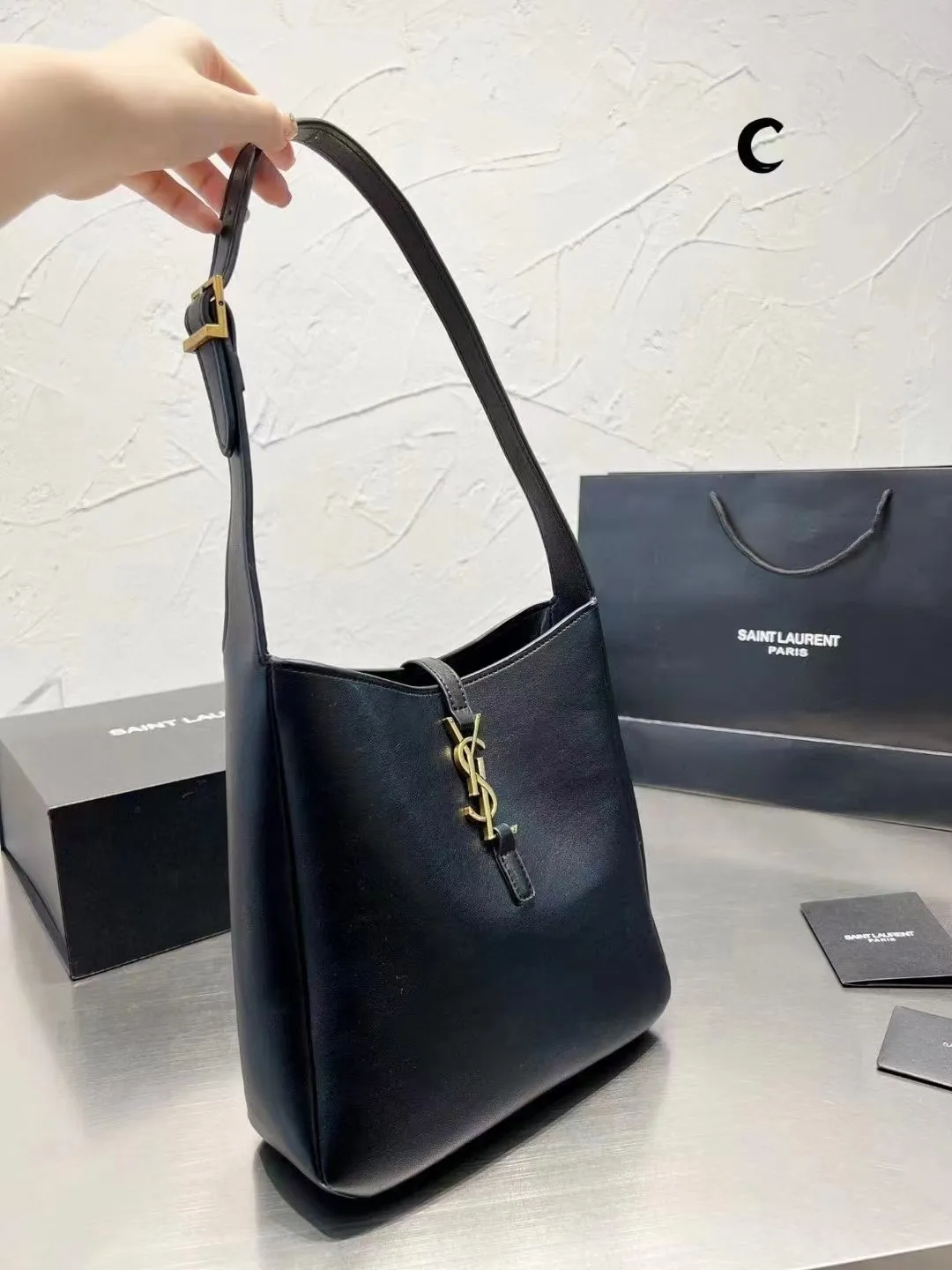 All categories Official website "Brand Women's Bags" Women's Bags 💙 YSL Fine imitation YSL, high imitation YSL bags, YSL crossbody bags, 2023 official latest version YSL bucket bag, YSL bag factory, recommended bags, size: 27-26CM