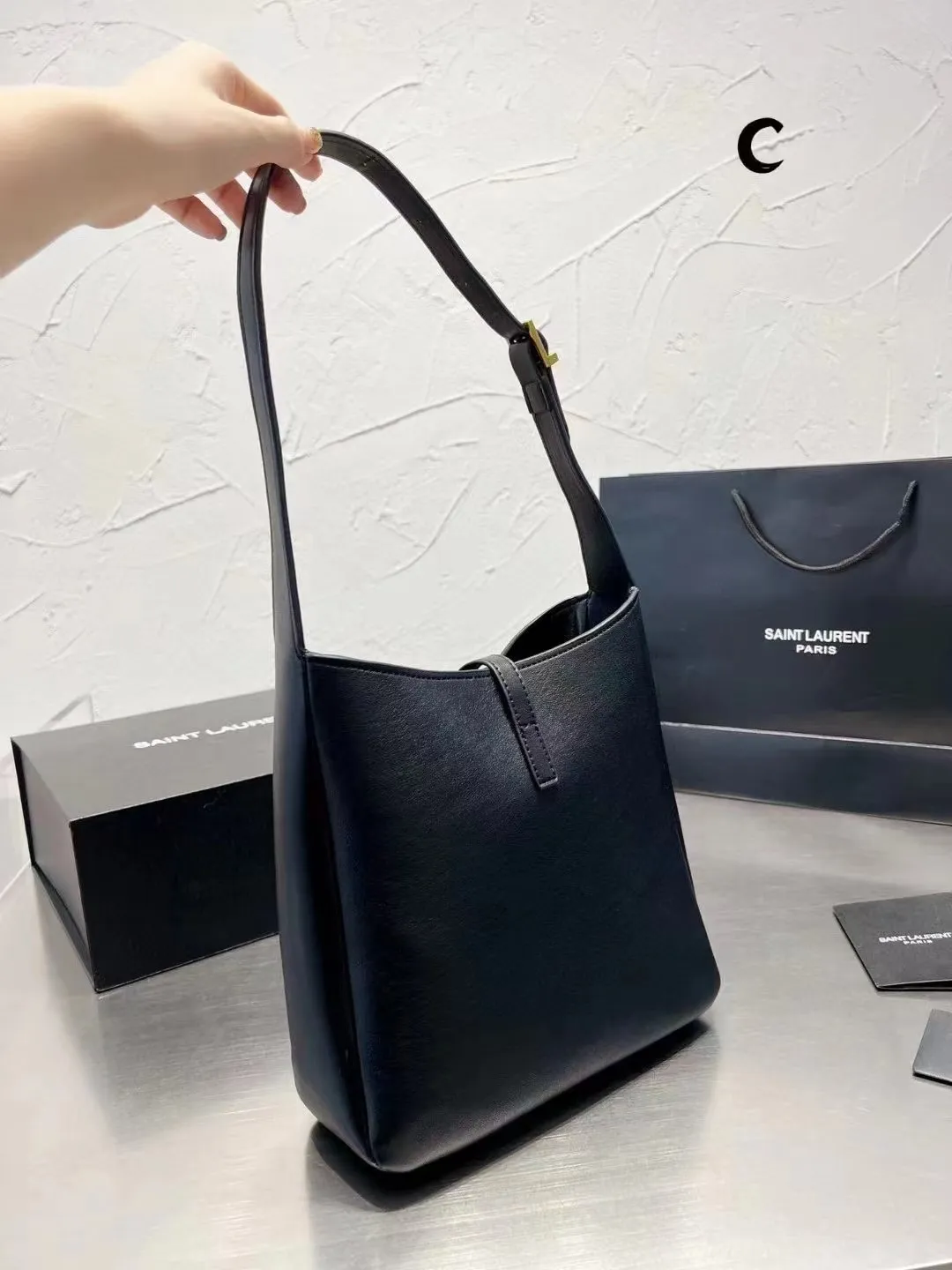 All categories Official website "Brand Women's Bags" Women's Bags 💙 YSL Fine imitation YSL, high imitation YSL bags, YSL crossbody bags, 2023 official latest version YSL bucket bag, YSL bag factory, recommended bags, size: 27-26CM