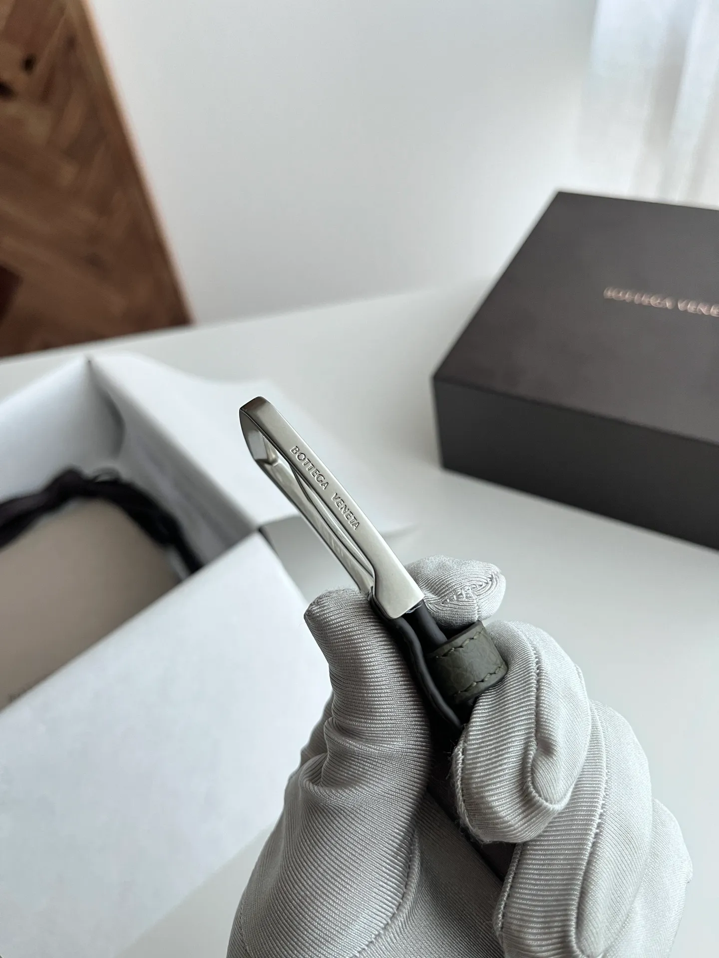 💰502💰Full set of packaging💰 💍Purchase level Bv⚡️🌹2025 latest men's flat belt, double-sided Italian pebbled calfskin with vacuum gun-colored pin buckle, logo on the side⚡️🌹Width 35MM