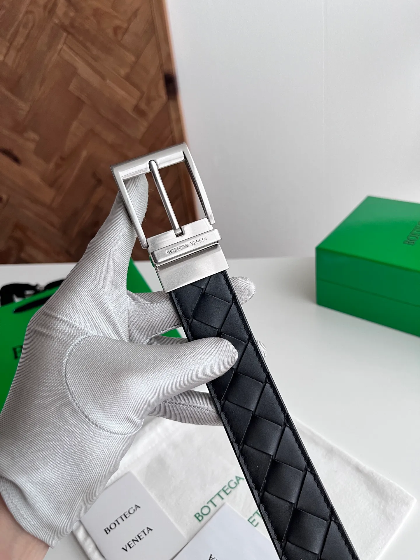 💰560💰Complete package💰 💍Purchase level Bv⚡️🌹2025 latest men's woven belt, double-sided, pure handmade intreccio large plaid weaving, double-sided Italian calfskin with vacuum gun color rotatable pin buckle, logo on the front, belt width 35MM