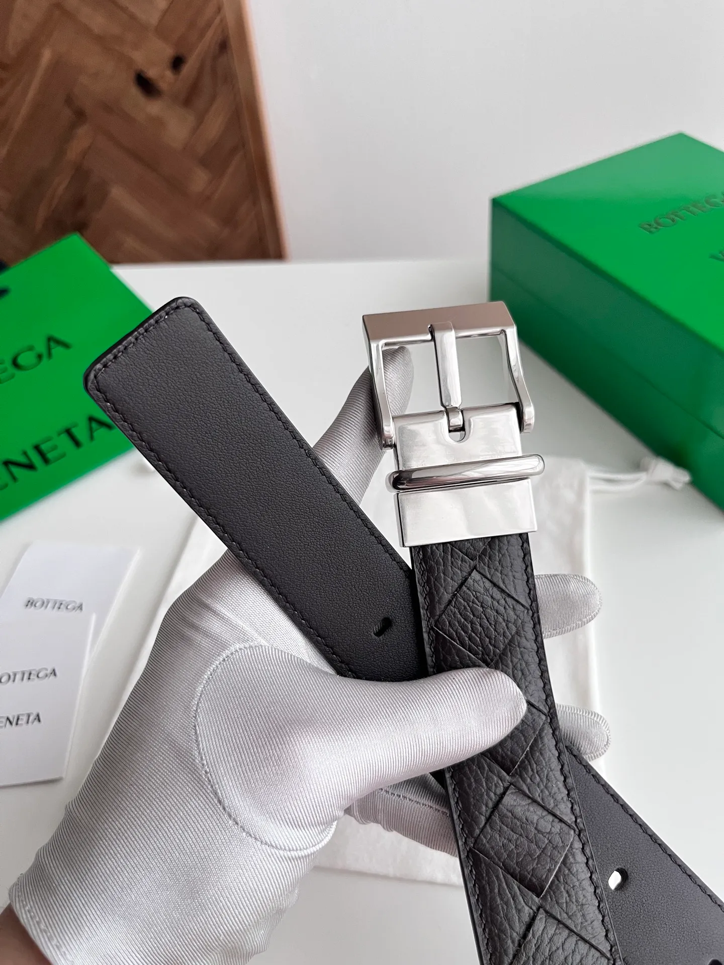 💰560💰Full package💰 💍Purchase level Bv⚡️🌹2025 latest double-sided men's woven belt, pure handmade intreccio large plaid weaving, Italian pebbled calfskin with rotatable buckle design, micro-retro silver pin buckle, width 35MM