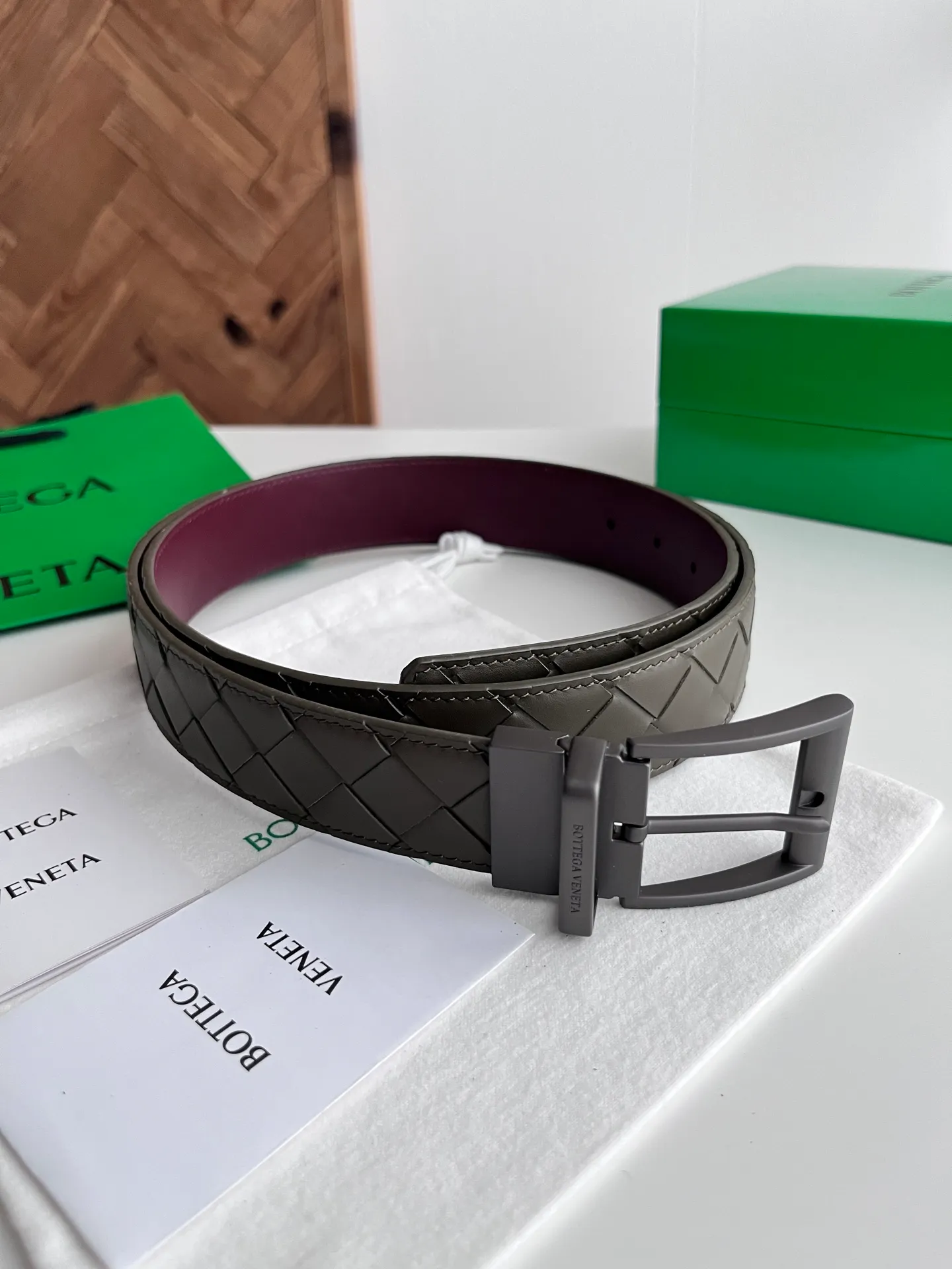 💰560💰Complete package💰 💍Purchase level Bv⚡️🌹2025 latest men's woven belt, double-sided, pure handmade intreccio large plaid weaving, double-sided Italian calfskin with vacuum gun color rotatable pin buckle, logo on the front, belt width 35MM