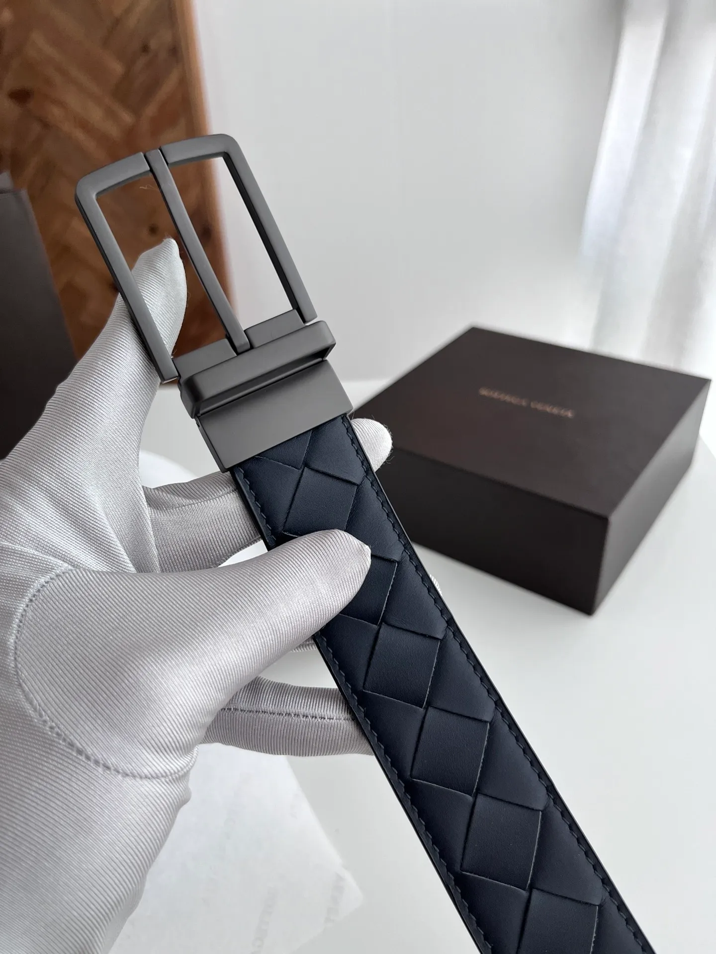 💰560💰Full package💰 💍Purchase level BV latest men's woven belt, double-sided, handmade intreccio large plaid weaving, double-sided Italian calfskin with vacuum gun color rotatable pin buckle, width 35MM