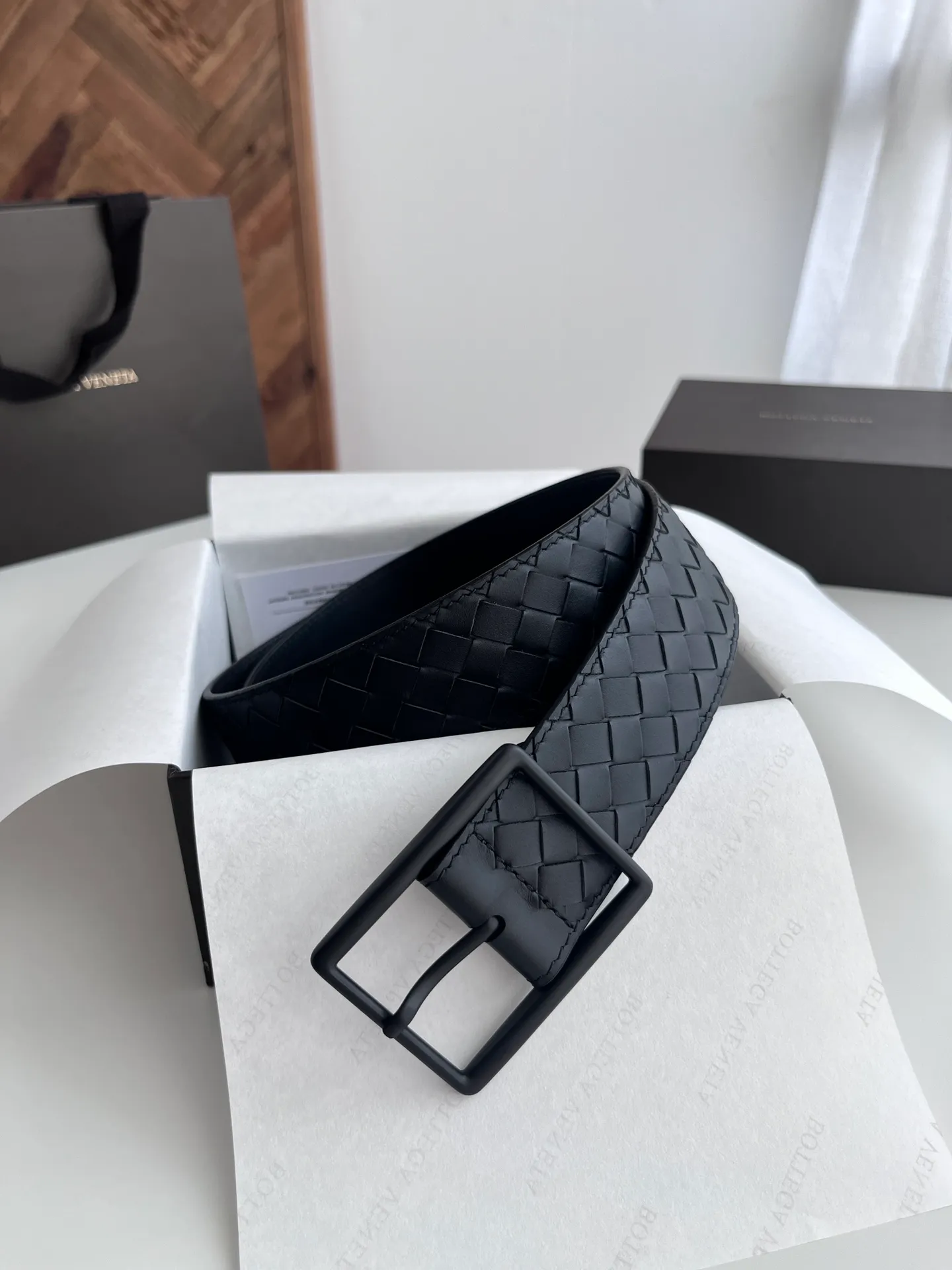 💰520💰Full package💰 💍Purchase level BV⚡️🌹New wide men's belt, pure handmade small plaid intreccio woven Italian calfskin⚡️🌹With slightly retro silver pin buckle, new hole design⚡️🌹Belt width 4.0cm