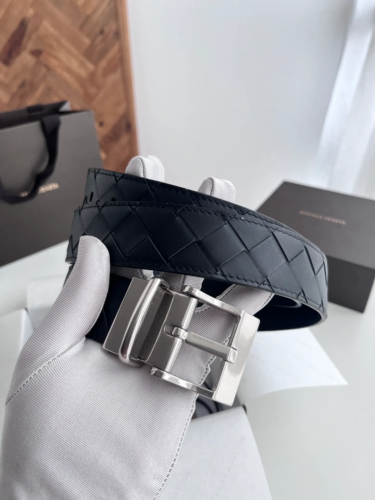 💰560💰Full package💰 💍Purchase-grade BV 2024 new double-sided men's belt, handmade large intreccio woven Italian calfskin, with new buckle design, rotatable vacuum gun-colored pin buckle, belt width 3.5cm