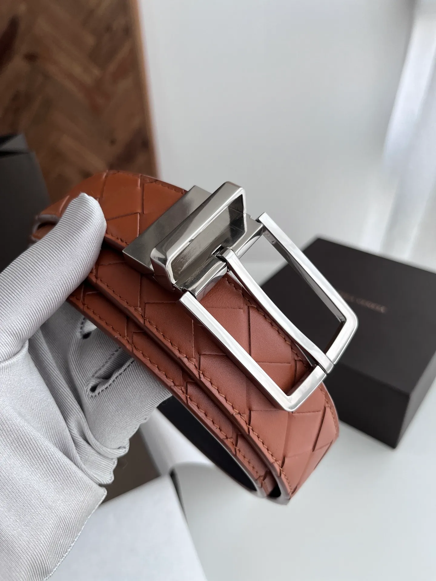 💰560💰Full package💰 💍Purchase level BV latest men's woven belt, double-sided, handmade intreccio large plaid weaving, double-sided Italian calfskin with vacuum gun color rotatable pin buckle, width 35MM