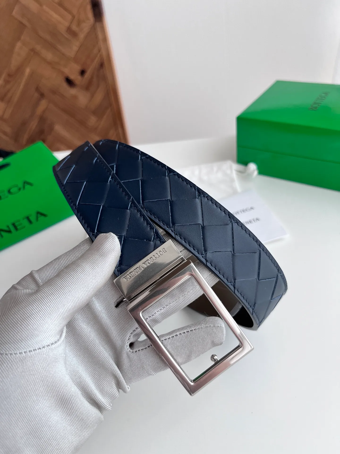 💰560💰Full package💰 💍Purchase level Bv⚡️🌹2025 new men's woven belt, double-sided, pure handmade intreccio large plaid weaving⚡️🌹Double-sided Italian calfskin with slightly retro silver rotatable square buckle, logo on the front, width 3.5cm