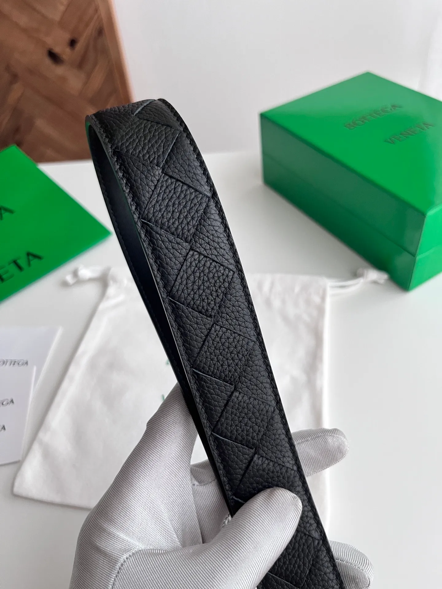 💰560💰Full package💰 💍Purchase level Bv⚡️🌹2025 latest double-sided men's woven belt, pure handmade intreccio large plaid weaving, Italian pebbled calfskin with rotatable buckle design, micro-retro silver pin buckle, width 35MM