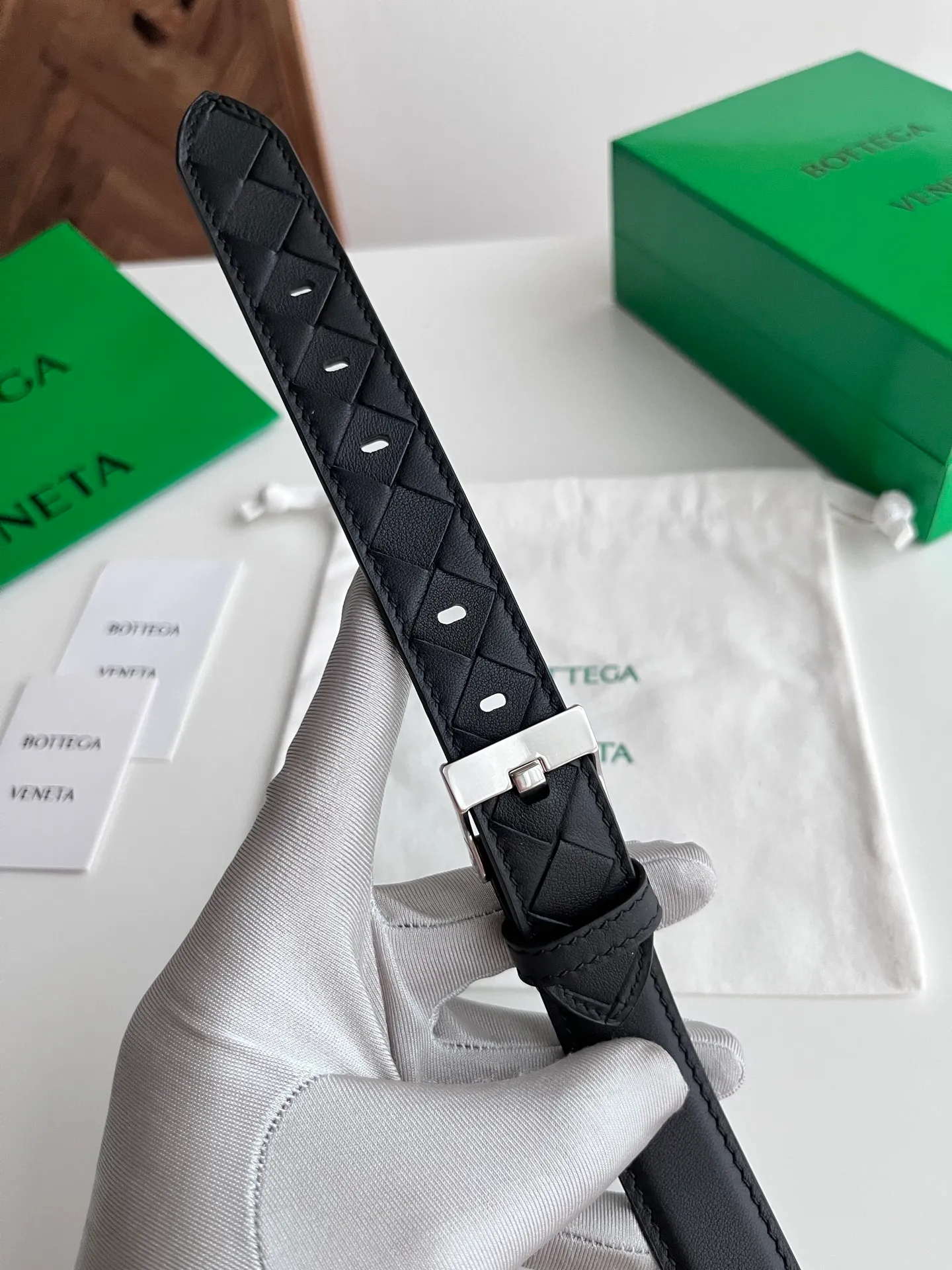 💰520💰Full set of packaging💰 💍Purchase grade BV⚡️🌹2025 new women's woven➕plain splicing combination belt Italian calfskin with slightly retro gold buckle design buckle head⚡️🌹Width 2.5cm