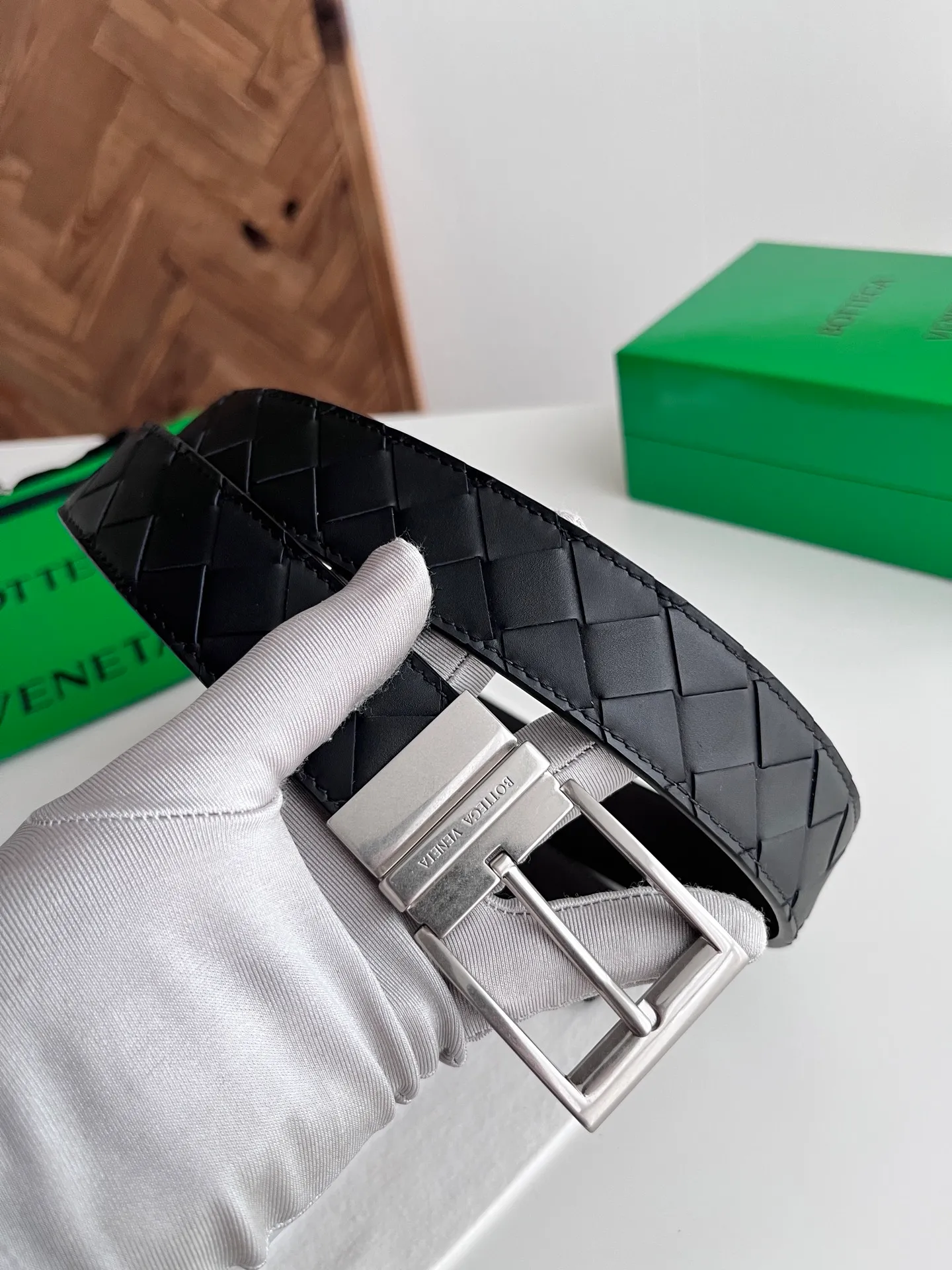 💰560💰Complete package💰 💍Purchase level Bv⚡️🌹2025 latest men's woven belt, double-sided, pure handmade intreccio large plaid weaving, double-sided Italian calfskin with vacuum gun color rotatable pin buckle, logo on the front, belt width 35MM