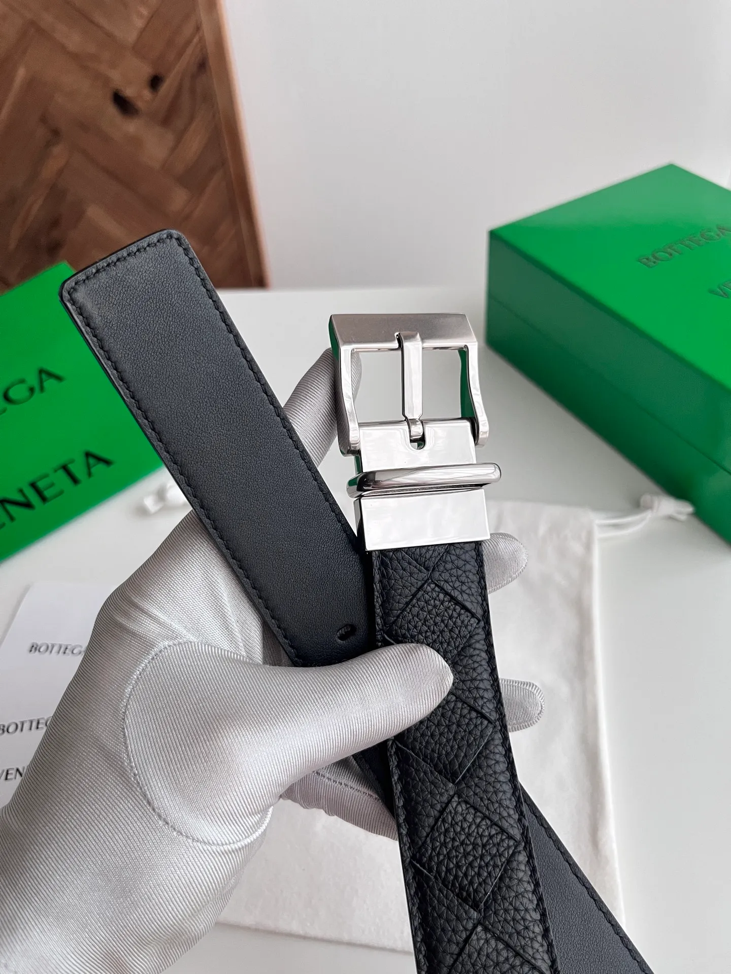 💰560💰Full package💰 💍Purchase level Bv⚡️🌹2025 latest double-sided men's woven belt, pure handmade intreccio large plaid weaving, Italian pebbled calfskin with rotatable buckle design, micro-retro silver pin buckle, width 35MM