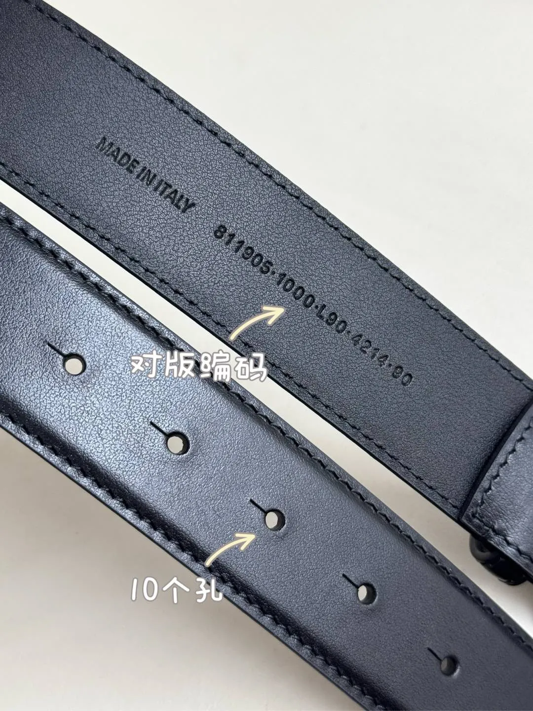 💰480💰Full package💰 💍Purchase level Balenciaga width 3.5cm is a French luxury brand, one of the most influential brands in the fashion industry. The designer originates from: urban fashion trend and unique design style, made of imported calfskin; paired with pure copper retro hardware to make it more attractive. A versatile product worth owning