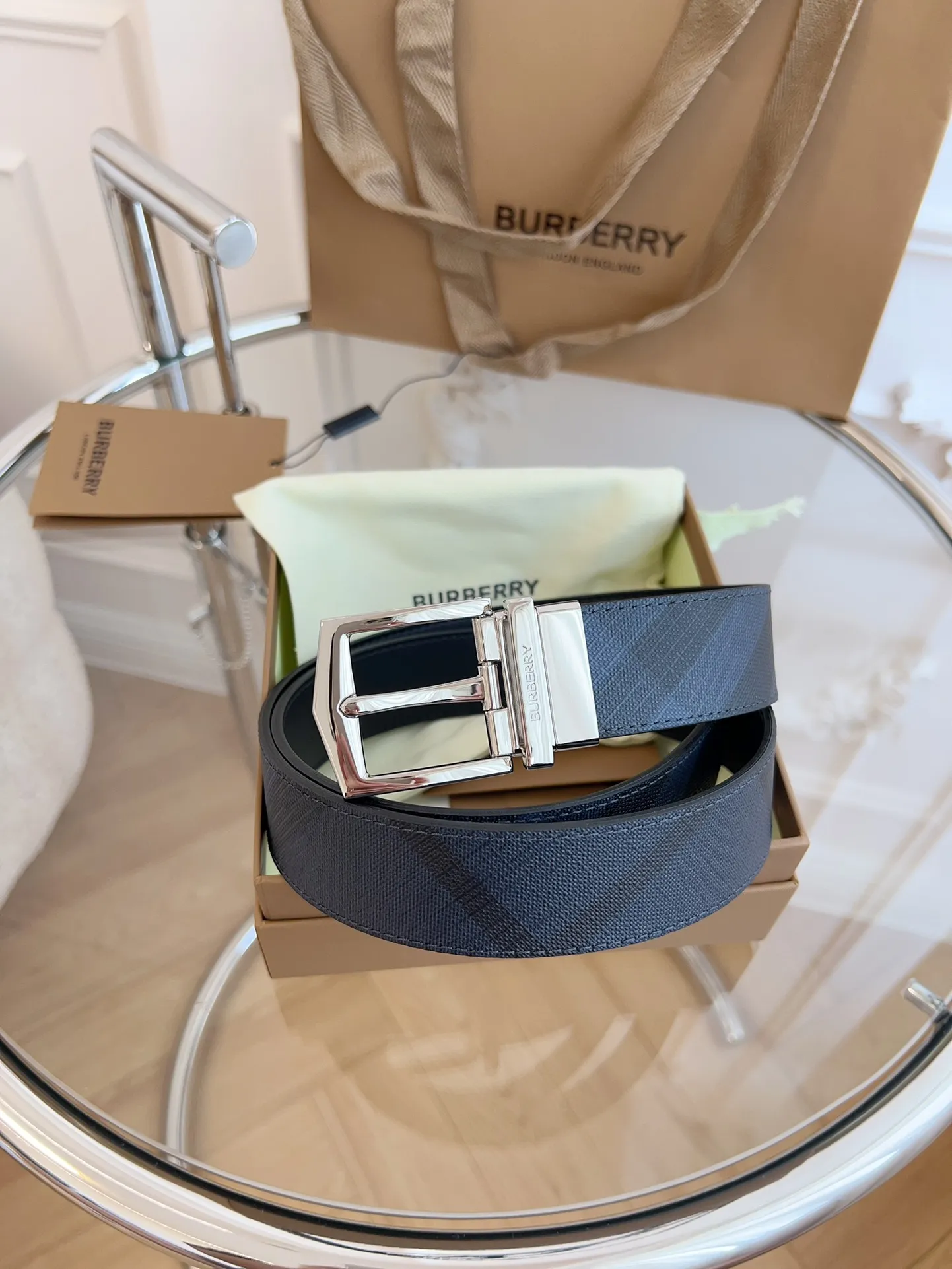 💰460💰Authentic packaging💰 💍purchase grade Burberry🇬🇧British original leather, plaid/black cowhide, quality is beyond doubt🌹No better, only the best🌹Size 3.5cm