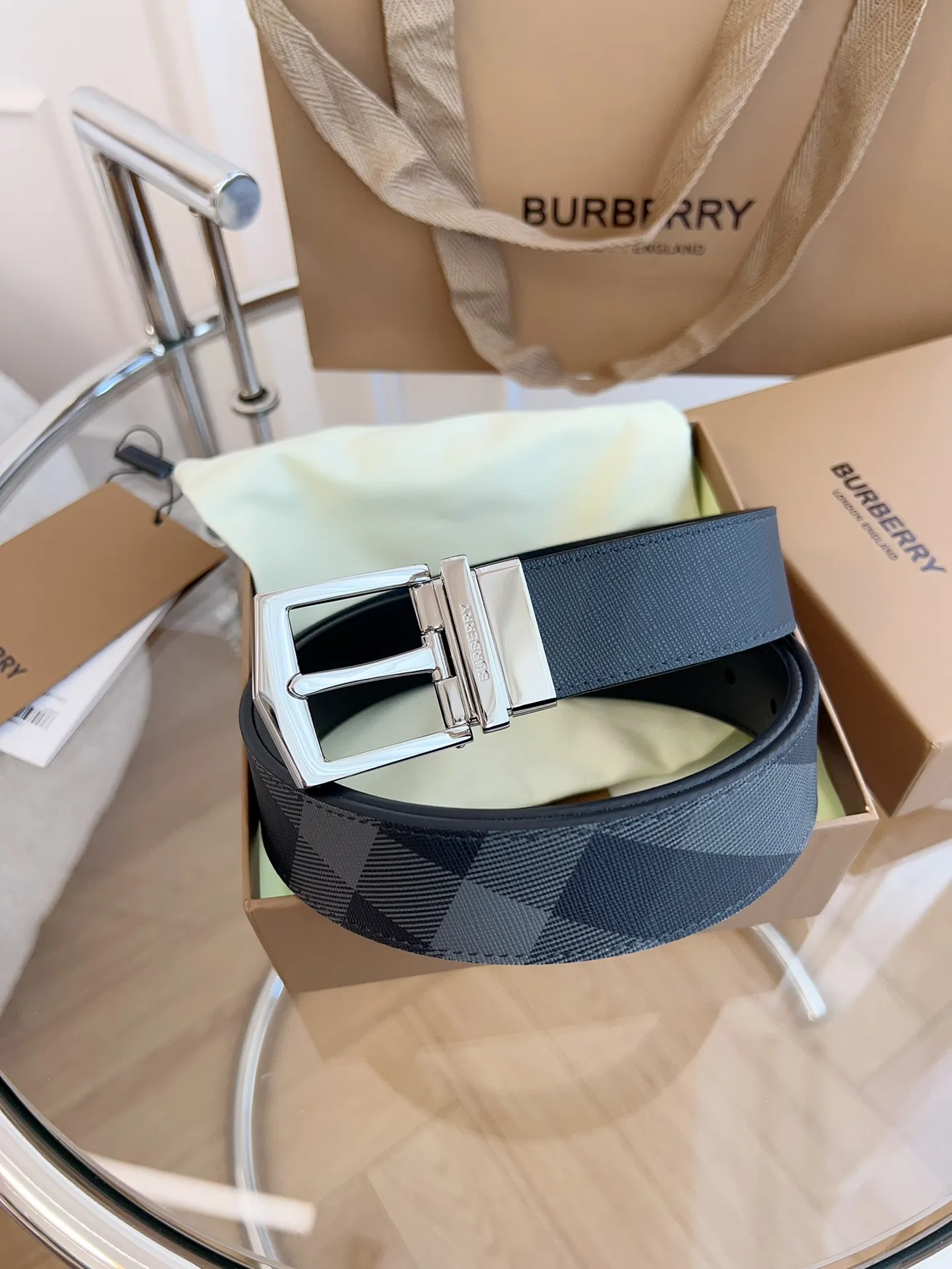 💰460💰Authentic packaging💰 💍purchase grade Burberry🇬🇧British original leather, plaid/black cowhide, quality is beyond doubt🌹No better, only the best🌹Size 3.5cm