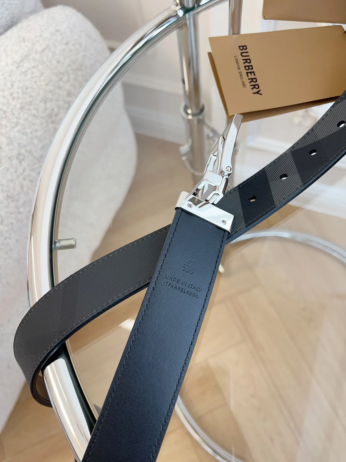 💰460💰Authentic packaging💰 💍purchase grade Burberry🇬🇧British original leather, plaid/black cowhide, quality is beyond doubt🌹No better, only the best🌹Size 3.5cm