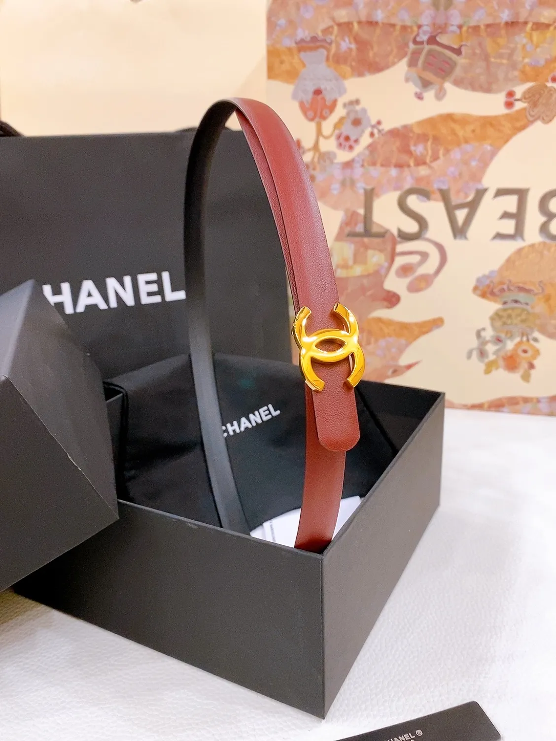 💰440💰Full package💰 💍Purchase level Chanel⚡️🌹Classic double C belt Classic double C belt, braided hardware and calfskin belt body⚡️🌹Perfect texture, simply the finishing touch in spring, belt diameter and width 1.5cm⚡️🌹
