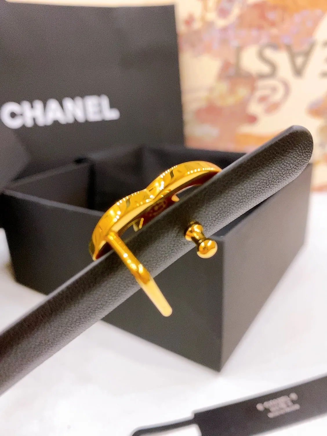 💰440💰Full package💰 💍Purchase level Chanel⚡️🌹Classic double C belt Classic double C belt, braided hardware and calfskin belt body⚡️🌹Perfect texture, simply the finishing touch in spring, belt diameter and width 1.5cm⚡️🌹