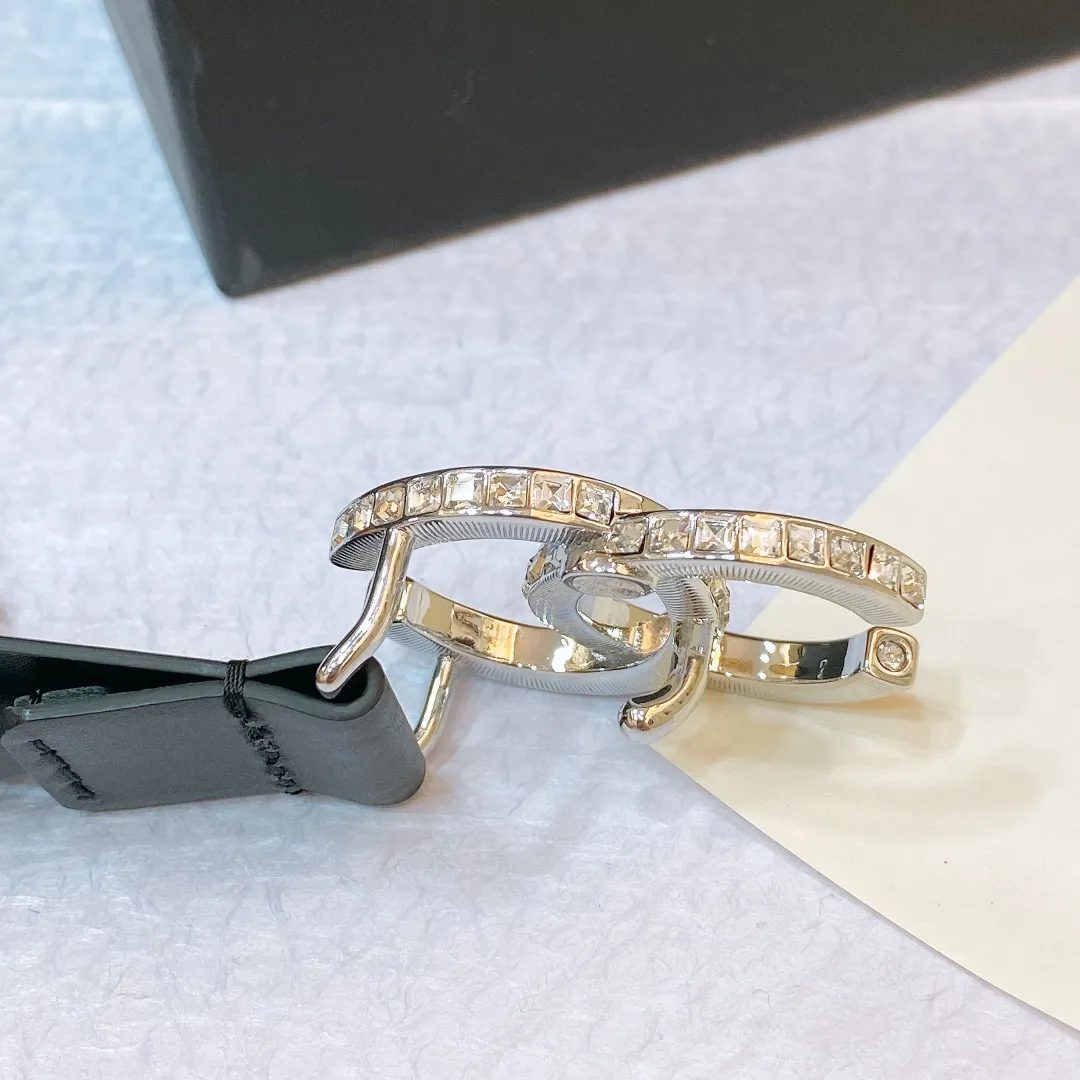 💰460💰Authentic packaging💰 💍purchasing grade Chanel🌹23p CC rhinestones, gold and silver logo buckle🌹Imported fetal cowhide belt🌹2.0cm boutique, exquisite and elegant