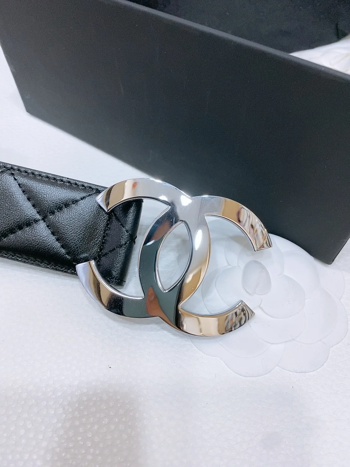💰560💰Full package💰 💍Purchasing level Grandma 4.0cm⚡️🌹Chanel 24cc logo buckle⚡️🌹Brass metal imported lambskin rhombus belt body⚡️🌹First-layer cowhide bottom soft to the touch and delicate 3.8cm