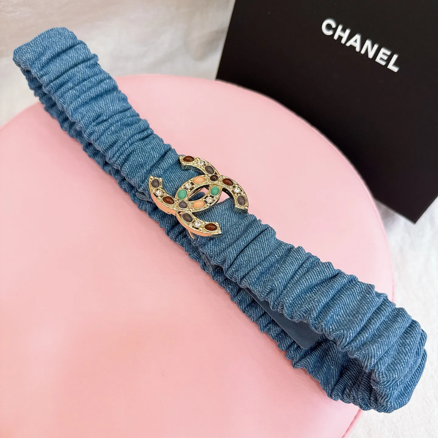 💰440💰Full package💰 💍Purchasing level Chanel⚡️🌹cc color cat stone rhinestone resin brass logo buckle calfskin silver metal and gold metal 3.0cm high quality elastic versatile elegant code number including buckle S=65cm total length (available 75, 80, 85) M=70cm L =75cm XL=80cm, one size can be used in 3 to 4 sizes!