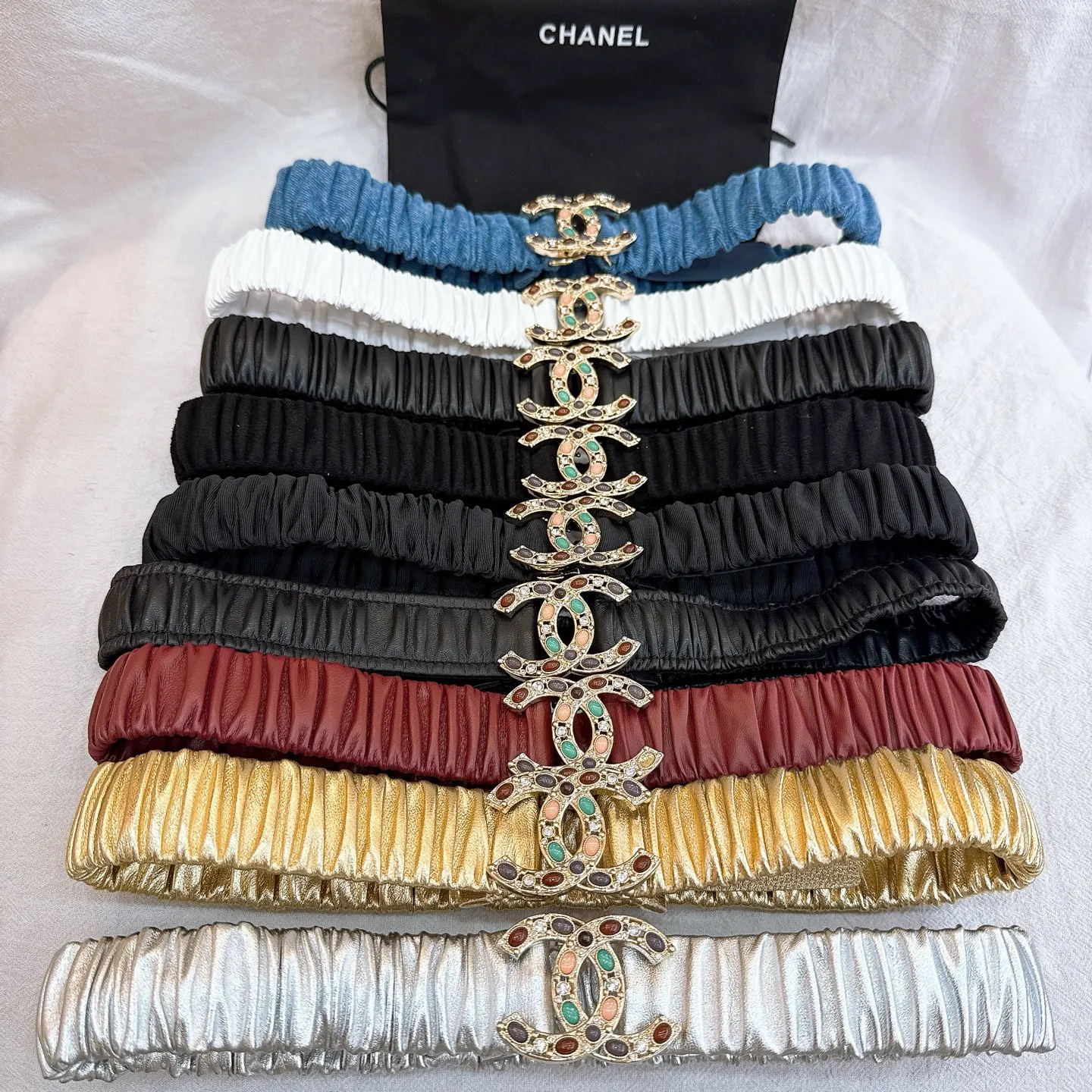 💰440💰Full package💰 💍Purchasing level Chanel⚡️🌹cc color cat stone rhinestone resin brass logo buckle calfskin silver metal and gold metal 3.0cm high quality elastic versatile elegant code number including buckle S=65cm total length (available 75, 80, 85) M=70cm L =75cm XL=80cm, one size can be used in 3 to 4 sizes!