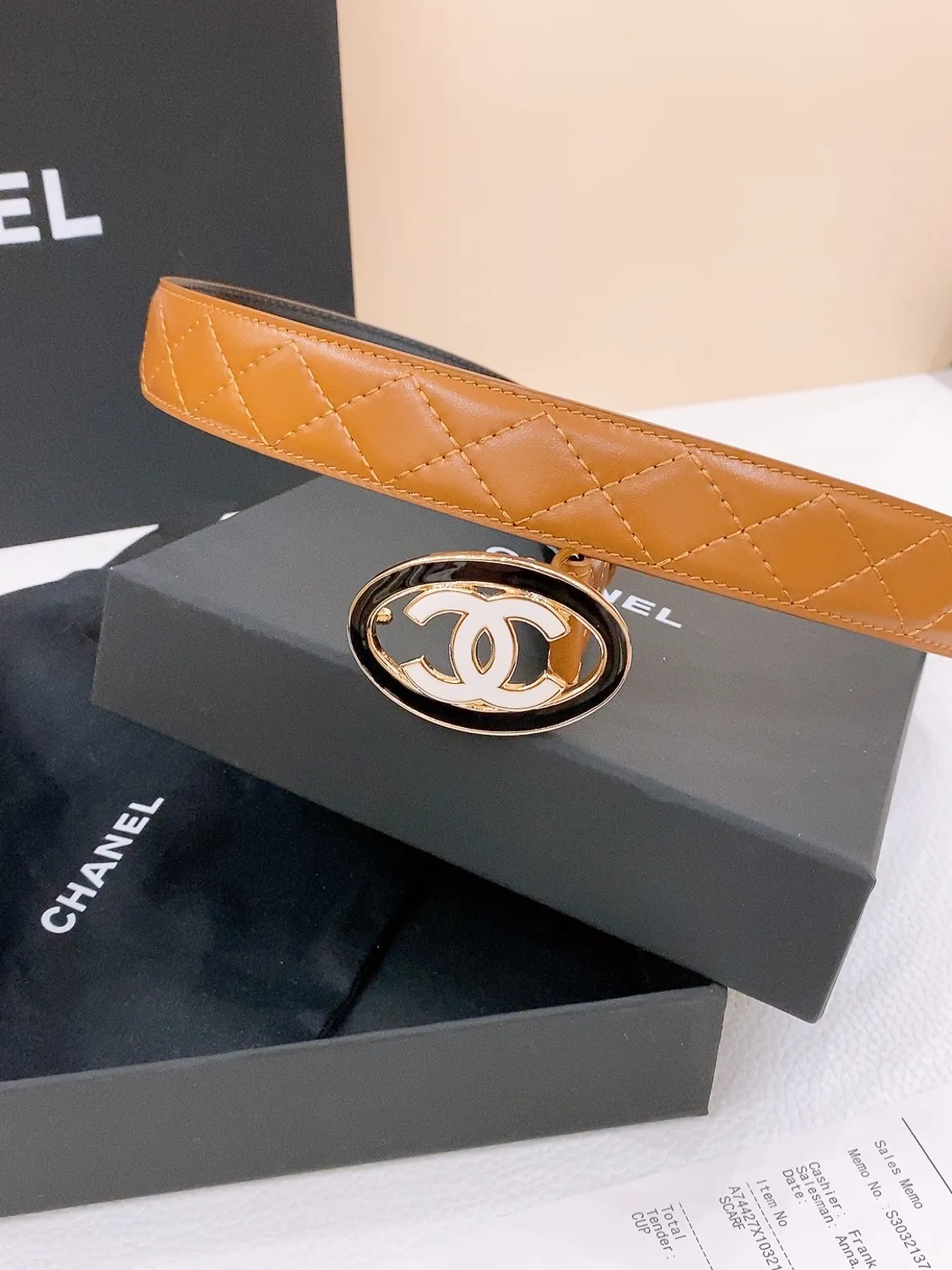 💰480💰Full package💰 💍Purchasing agent level Chanel CC Logo diamond belt for women, round metal double C letter logo, made of diamond sheepskin, the sheepskin texture is super soft, the hardware buckle is very well made, showing the waist shape, very versatile, it is very nice to match with skirts, windbreakers and jeans. Width 3.0cm