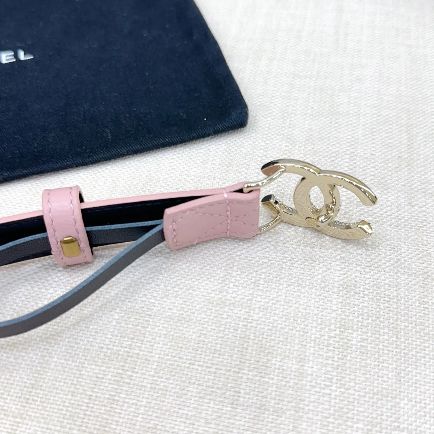 💰480💰Full package💰 💍Purchase grade Chanel⚡️🌹Ladies belt Width 2.0 size double-sided first layer cowhide⚡️🌹Length: 75-100 Euro Premium copper hardware buckle original mold customization High quality