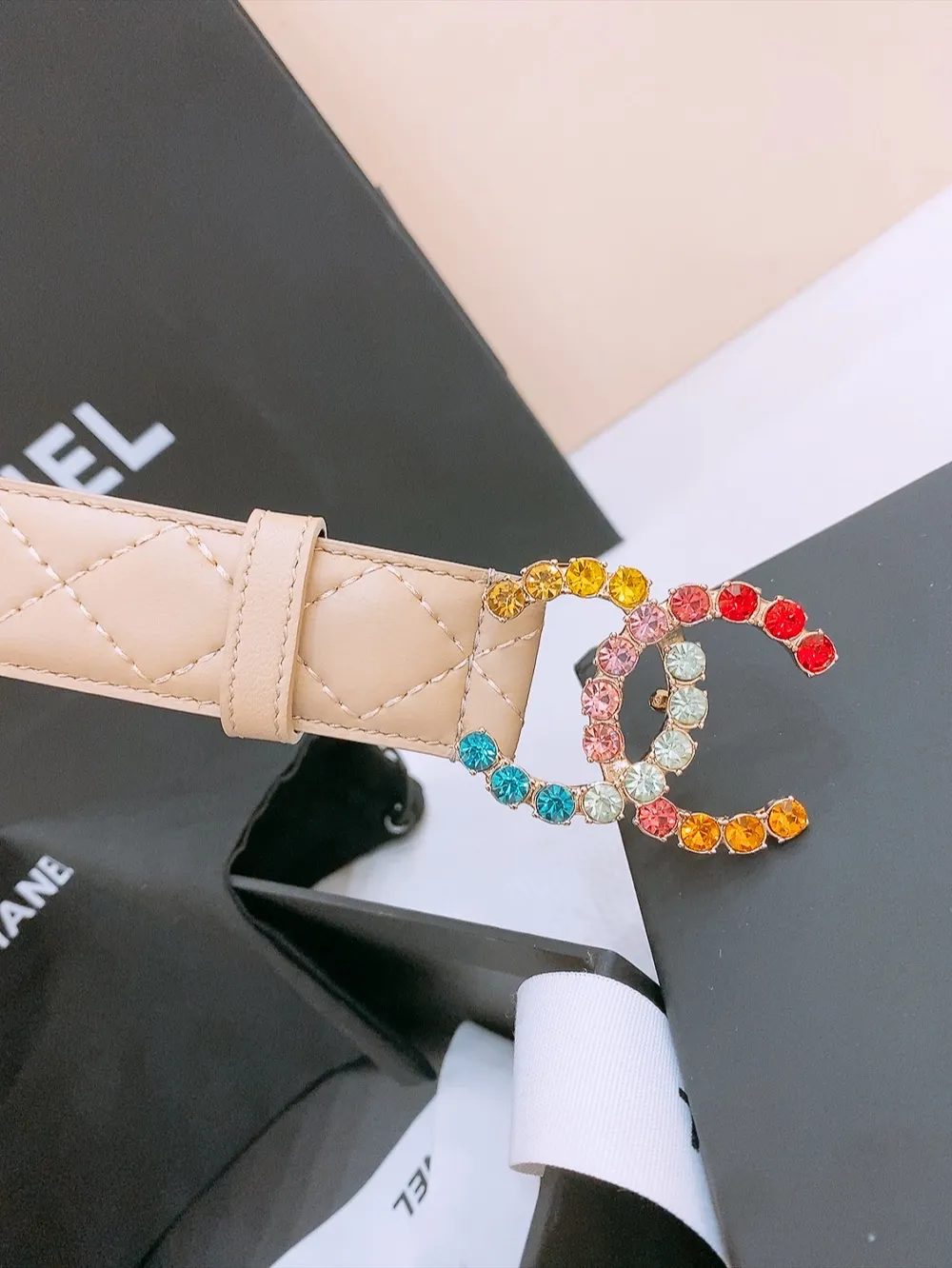 💰480💰Full package💰 💍Purchase level Chanel ⚡️🌹New women's belt Classic sheepskin leather double C buckle⚡️🌹The golden double C buckle is the iconic design of Chanel. The black belt is simple and elegant. It can be easily controlled whether it is daily wear or formal occasions⚡️🌹Width 3.0cm