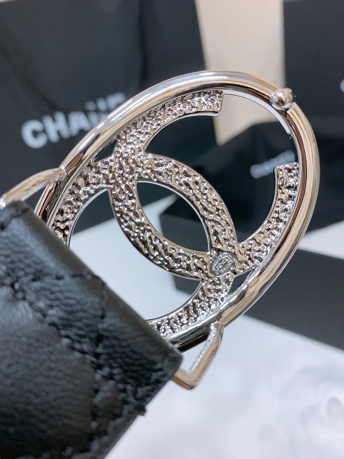 💰560💰Full package💰 💍Purchasing level Grandma 4.0cm⚡️🌹Chanel 24cc logo buckle⚡️🌹Brass metal imported lambskin rhombus belt body⚡️🌹First-layer cowhide bottom soft to the touch and delicate 3.8cm