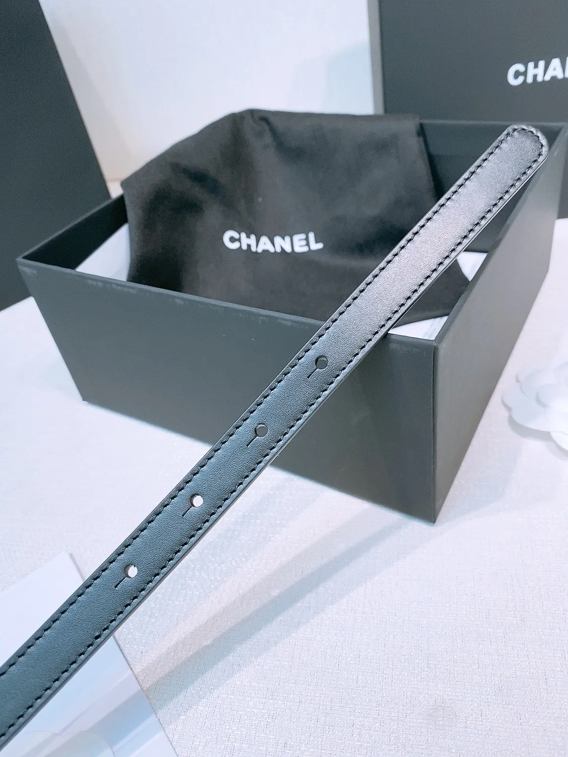 💰440💰Full package💰 💍Purchase level Chanel ⚡️🌹New narrow double-sided belt Chanel classic double-sided belt, made of high-quality calfskin, more suitable for summer, suitable for matching pants and skirts, very versatile 👍, the overall details are very surprising, full of design 👍🏻 Width: 15 mm