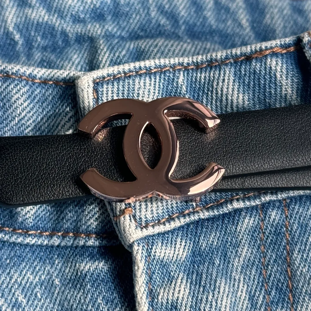 💰440💰Full package💰 💍Purchase-grade Chanel belt⚡️🌹Width 1.5cm, double-sided first-layer imported cowhide⚡️🌹Length: 75-100 Euro, copper five-button original mold opening and customization