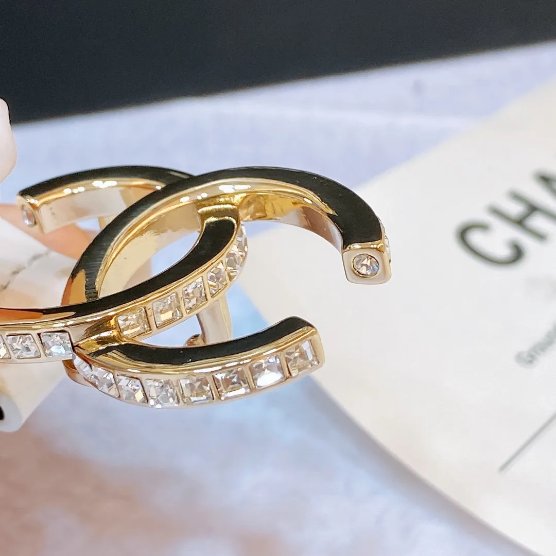 💰460💰Authentic packaging💰 💍purchasing grade Chanel🌹23p CC rhinestones, gold and silver logo buckle🌹Imported fetal cowhide belt🌹2.0cm boutique, exquisite and elegant
