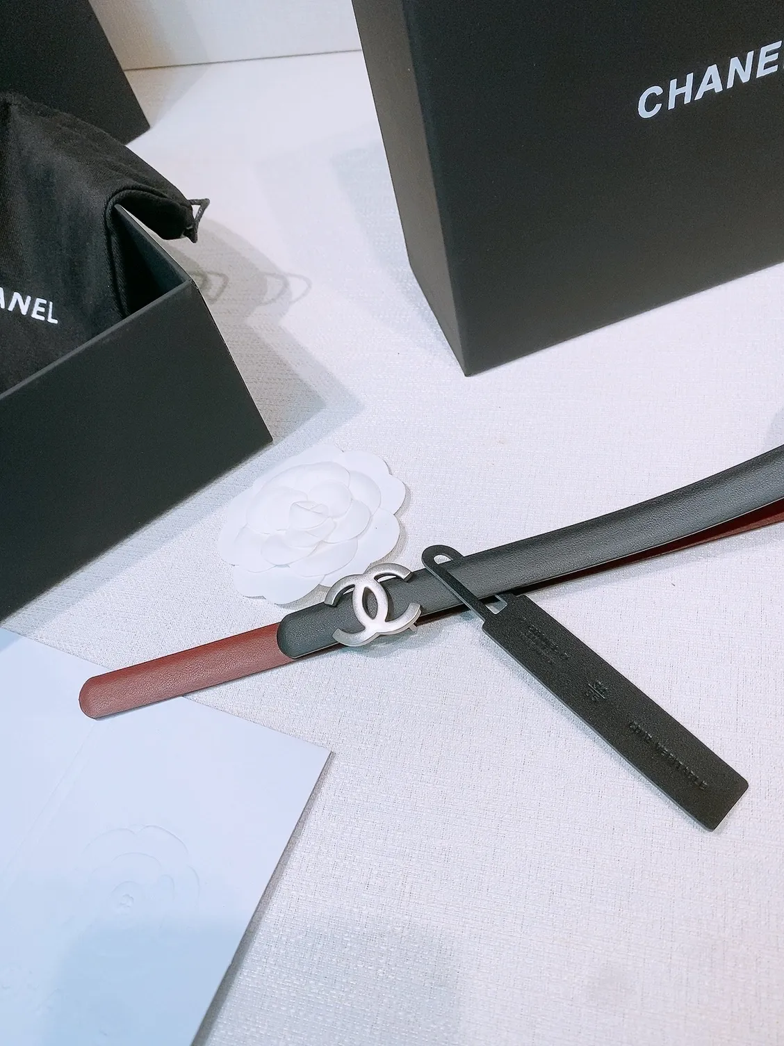 💰440💰Full package💰 💍Purchase level Chanel ⚡️🌹New narrow double-sided belt Chanel classic double-sided belt, made of high-quality calfskin, more suitable for summer, suitable for matching pants and skirts, very versatile 👍, the overall details are very surprising, full of design 👍🏻 Width: 15 mm
