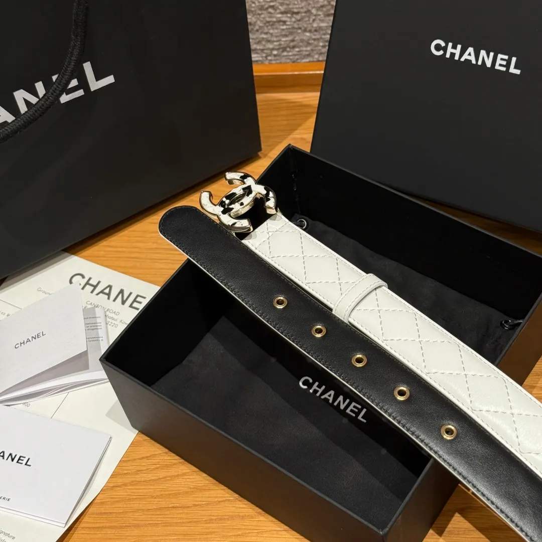 💰460💰Full package💰 💍Purchase level Chanel ⚡️🌹New women's belt, classic metal double C letter logo, made of rhombus sheepskin, the sheepskin texture is super soft, the hardware buckle is very well made, shows the waist shape, very versatile, looks great with skirts, windbreakers and jeans. ⚡️🌹Width 3.0cm
