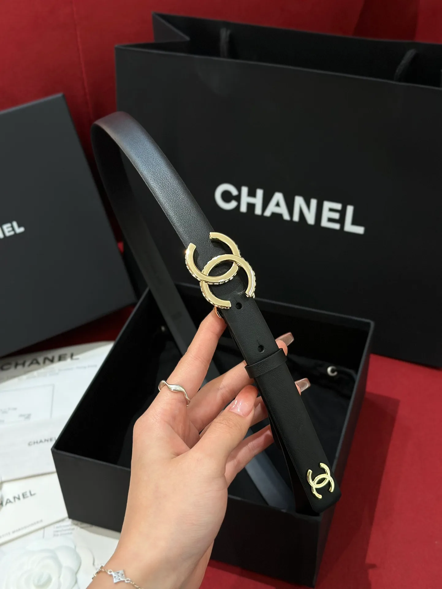 💰480💰Full package💰 💍Purchase level CHANEL⚡️🌹Latest fashion styles for women‼ ️‼ ️ The tail has a double C classic logo, top quality, genuine molded high-end custom leather hardware, custom pure steel hardware buckles, the belt adopts an elastic waist design to achieve a slimming effect, genuine positioning logo printing, comparable to the genuine product ⚡️🌹 Width 2.0cm