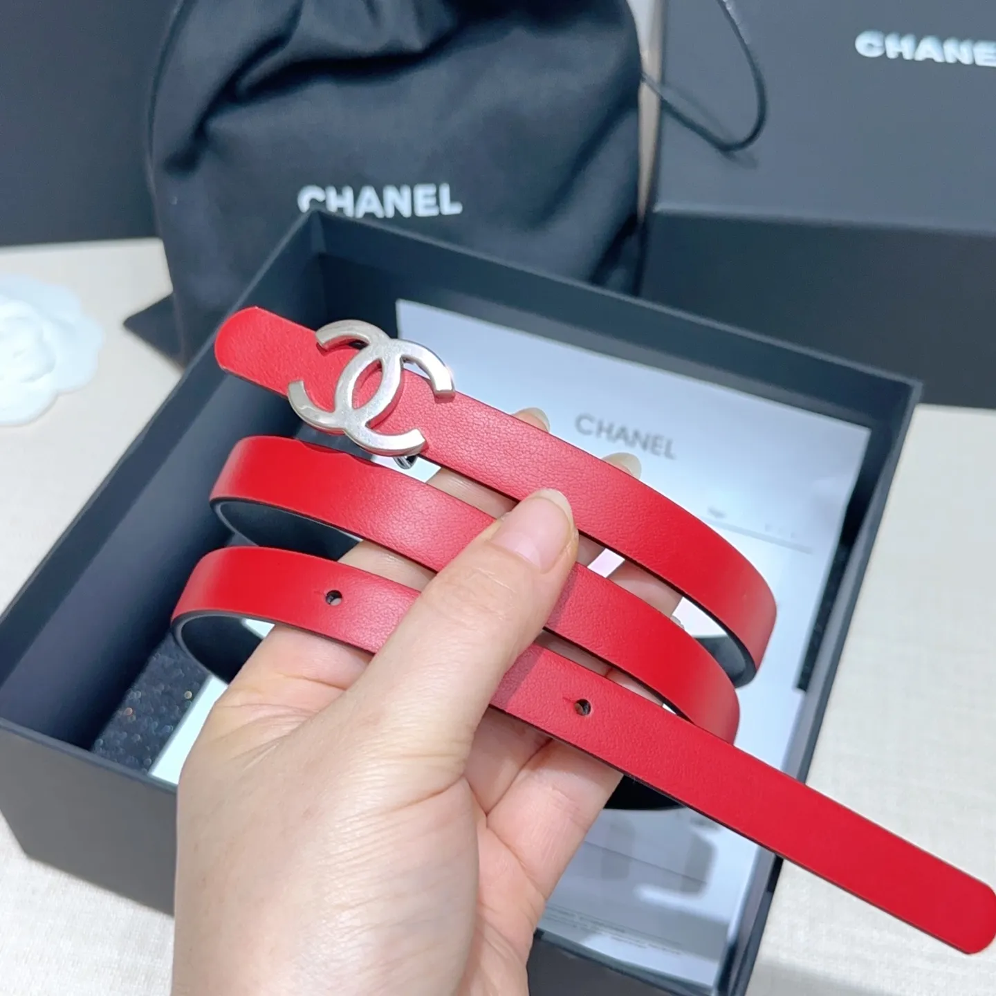 💰440💰Full package💰 💍Purchase-grade Chanel belt⚡️🌹Width 1.5cm, double-sided first-layer imported cowhide⚡️🌹Length: 75-100 Euro, copper five-button original mold opening and customization