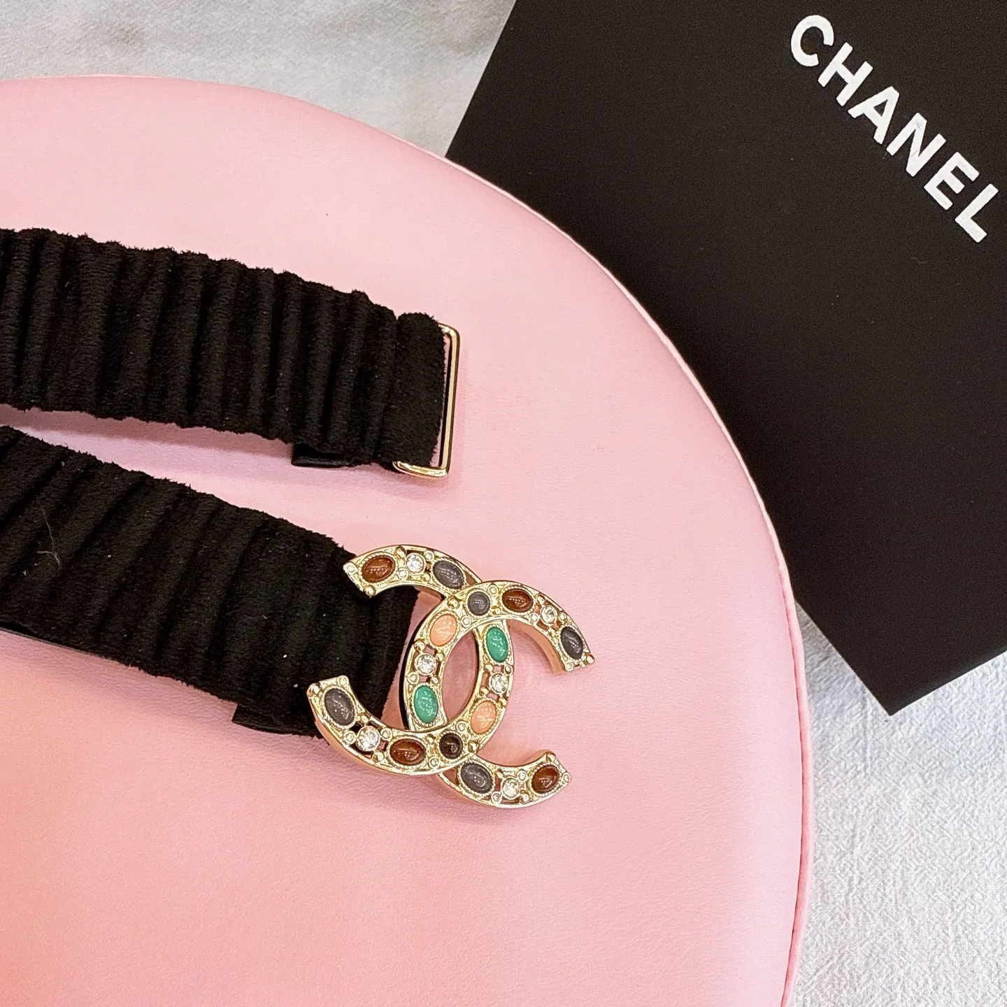 💰440💰Full package💰 💍Purchasing level Chanel⚡️🌹cc color cat stone rhinestone resin brass logo buckle calfskin silver metal and gold metal 3.0cm high quality elastic versatile elegant code number including buckle S=65cm total length (available 75, 80, 85) M=70cm L =75cm XL=80cm, one size can be used in 3 to 4 sizes!