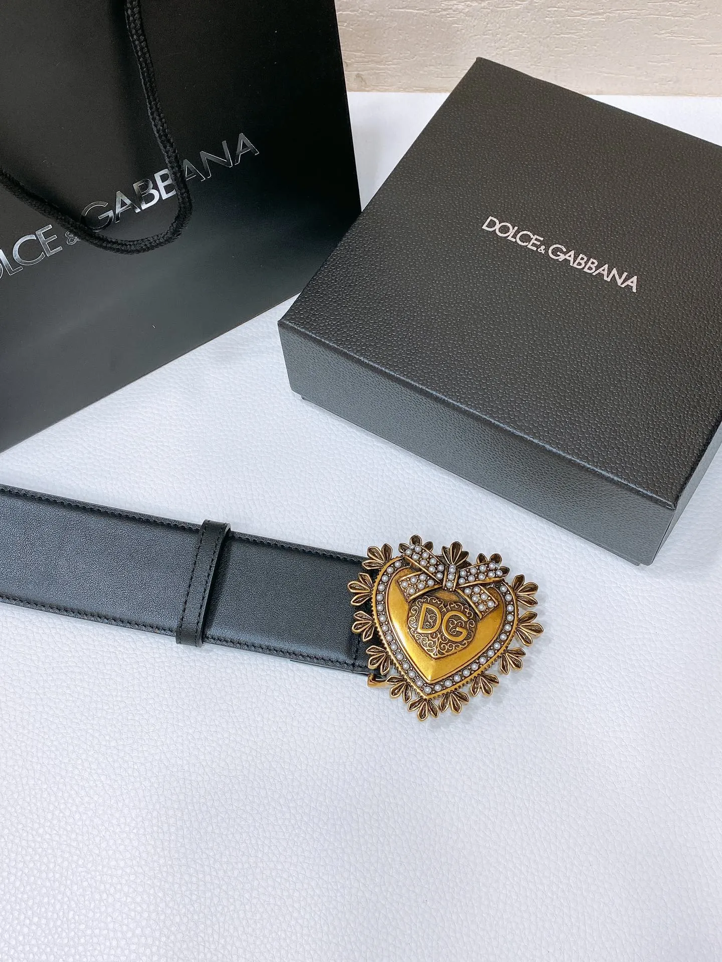 💰560💰Full package💰 💍Purchase grade DG Dolce & Gabbana, DG rhinestone logo love calfskin belt • Point buckle opening and closing below the buckle, imported original patent leather fabric black cowhide with DG simple buckle, fashionable and versatile 5.0cm