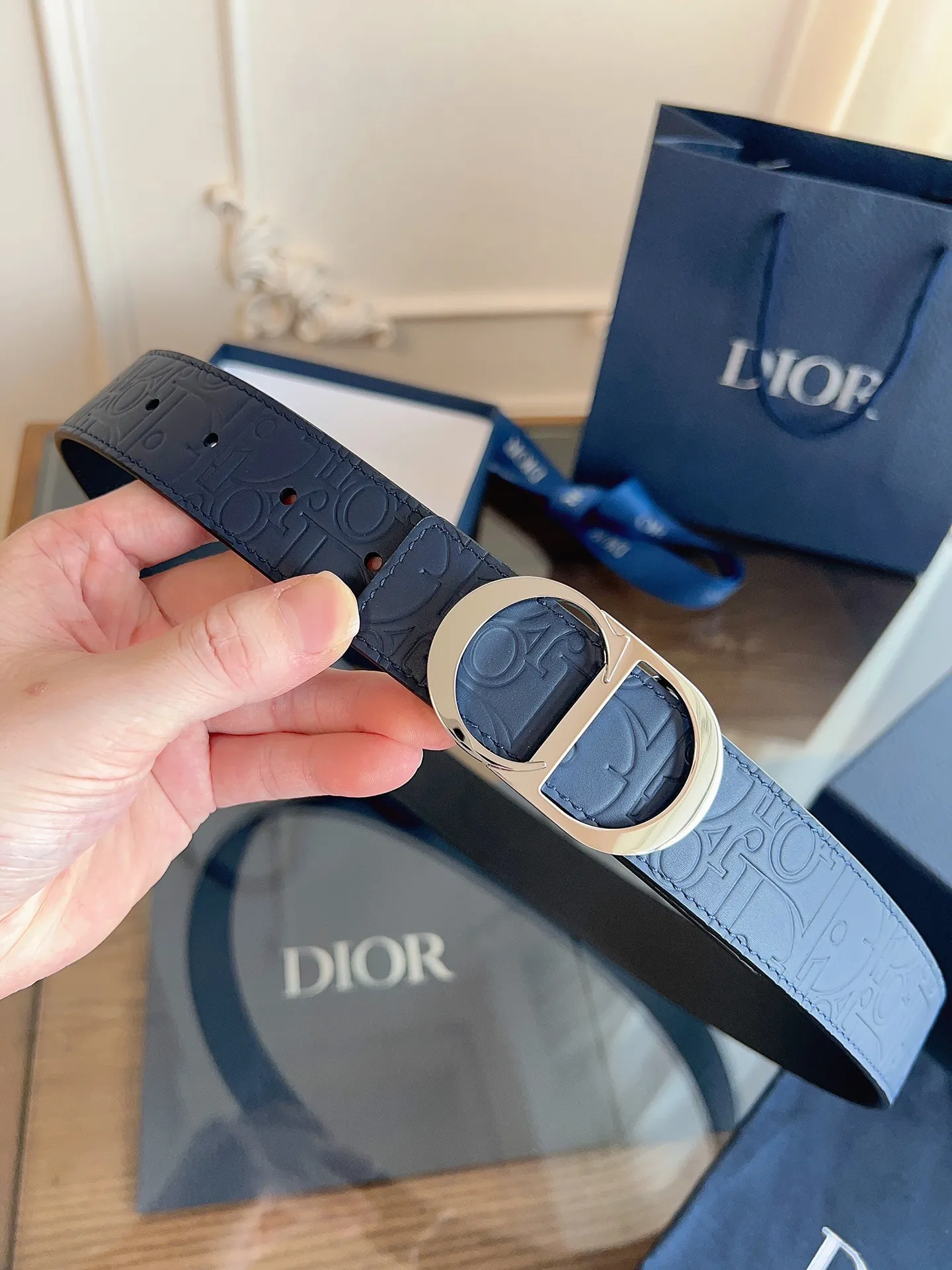 💰460💰Full package💰 💍Purchasing-grade DIOR⚡️🌹Enhanced version🇫🇷French original leather, blue/embossed full leather. There is no doubt about the quality. There is no better, only the best⚡️🌹Size 3.5 cm