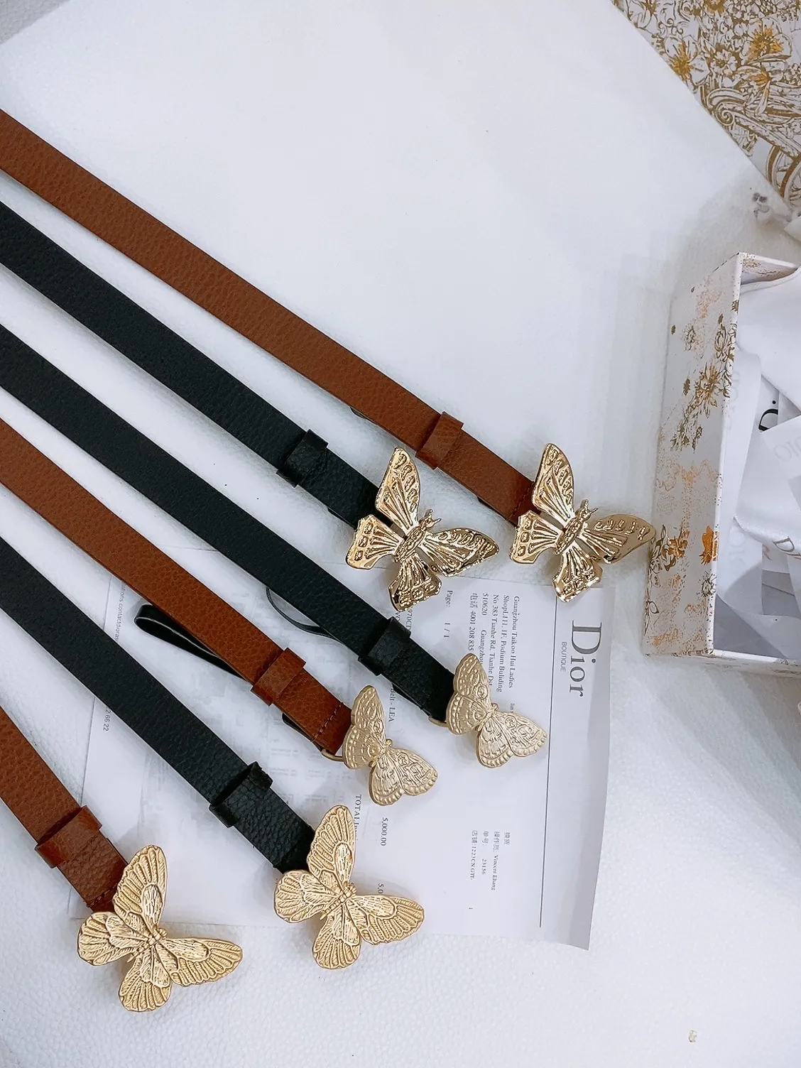 💰440💰Full package💰 💍Purchase level Dior Saddle Belt Brass hardware Double-sided saddle belt Grained cowhide surface and smooth cowhide bottom Soft and delicate feel Belt 2.0cm