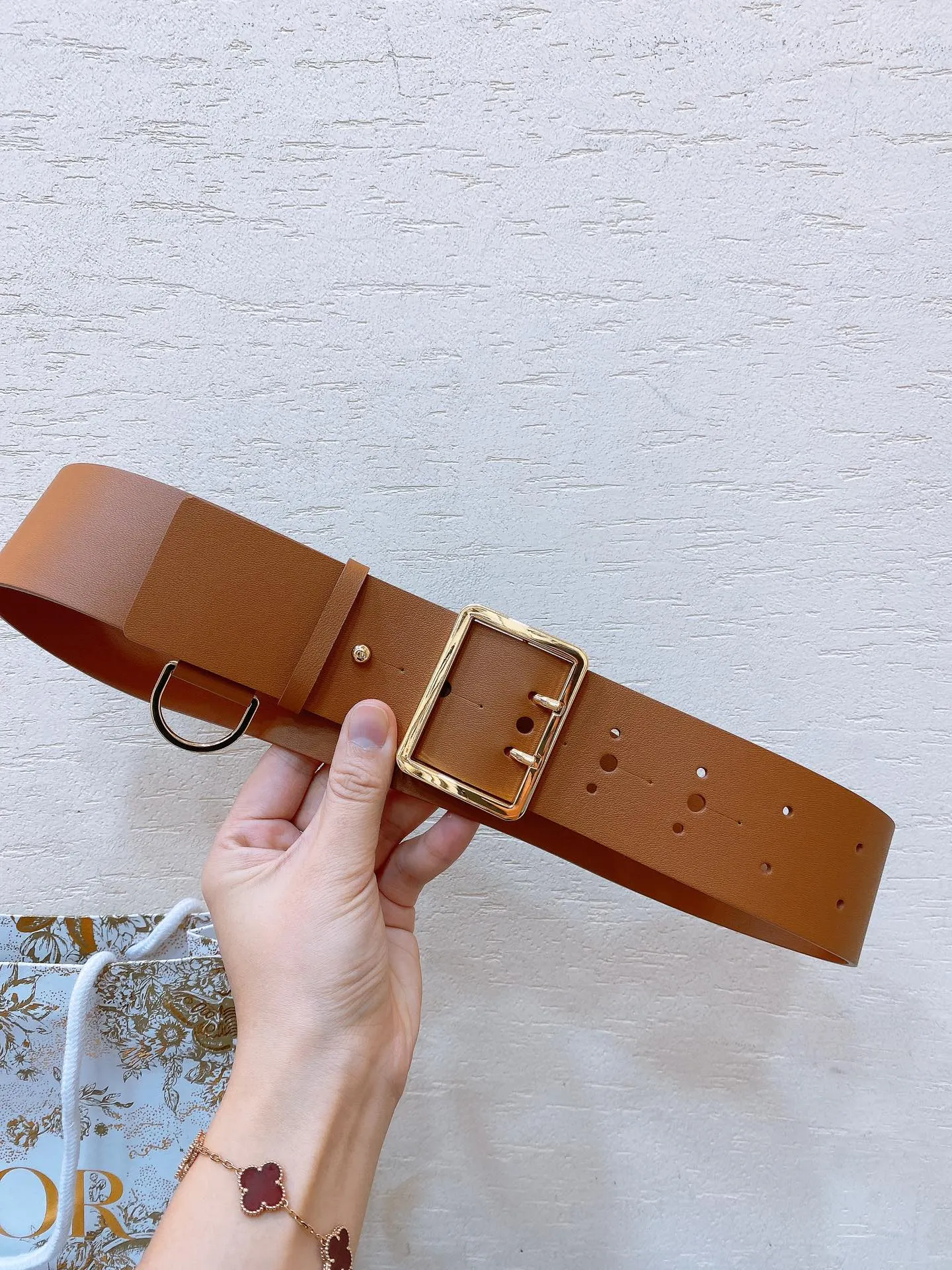 💰520💰Full package💰 💍purchasing grade Dior⚡️🌹Brass metal double-needle buckle, CD twist nail⚡️🌹Made of double-sided imported calfskin, showing quilting effect 5.0cm⚡️🌹Size 75-100 Euro