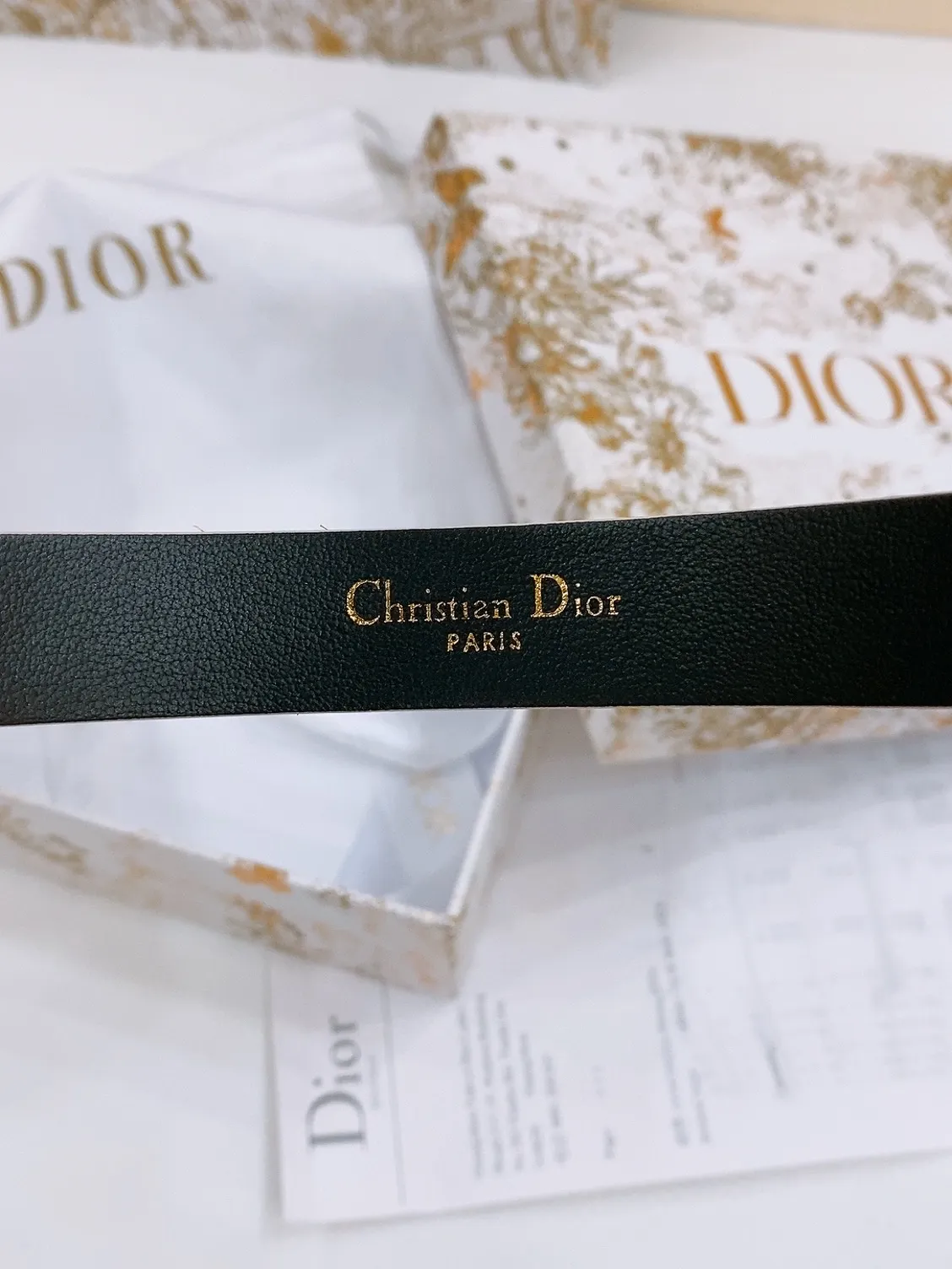 💰440💰Full package💰 💍Purchase level Dior Saddle Belt Brass hardware Double-sided saddle belt Grained cowhide surface and smooth cowhide bottom Soft and delicate feel Belt 2.0cm