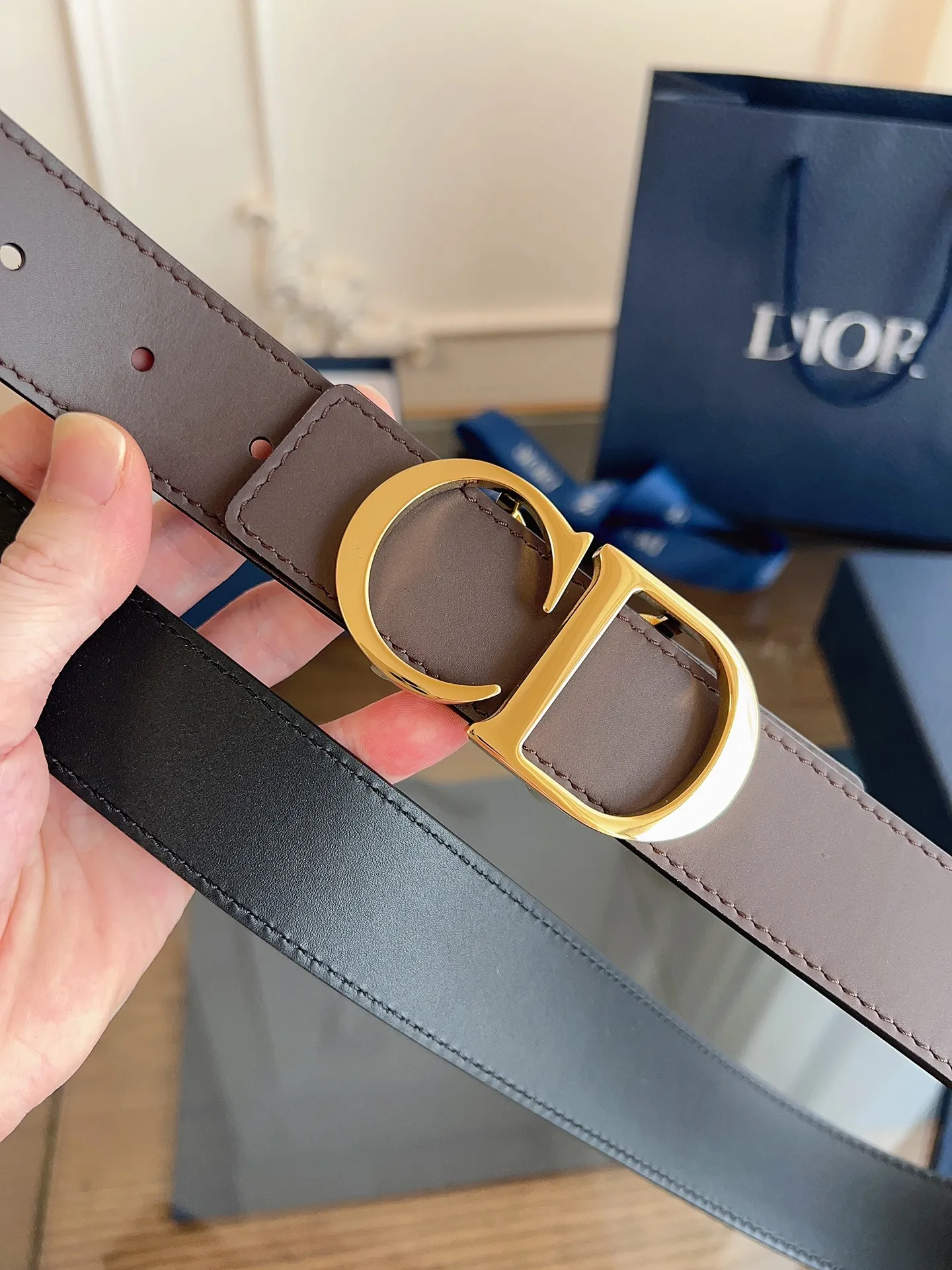 💰460💰Full package💰 💍Purchasing-grade DIOR⚡️🌹Enhanced version🇫🇷French original leather, brown/black full leather. There is no doubt about the quality. There is no better, only the best⚡️🌹Size 3.5 cm