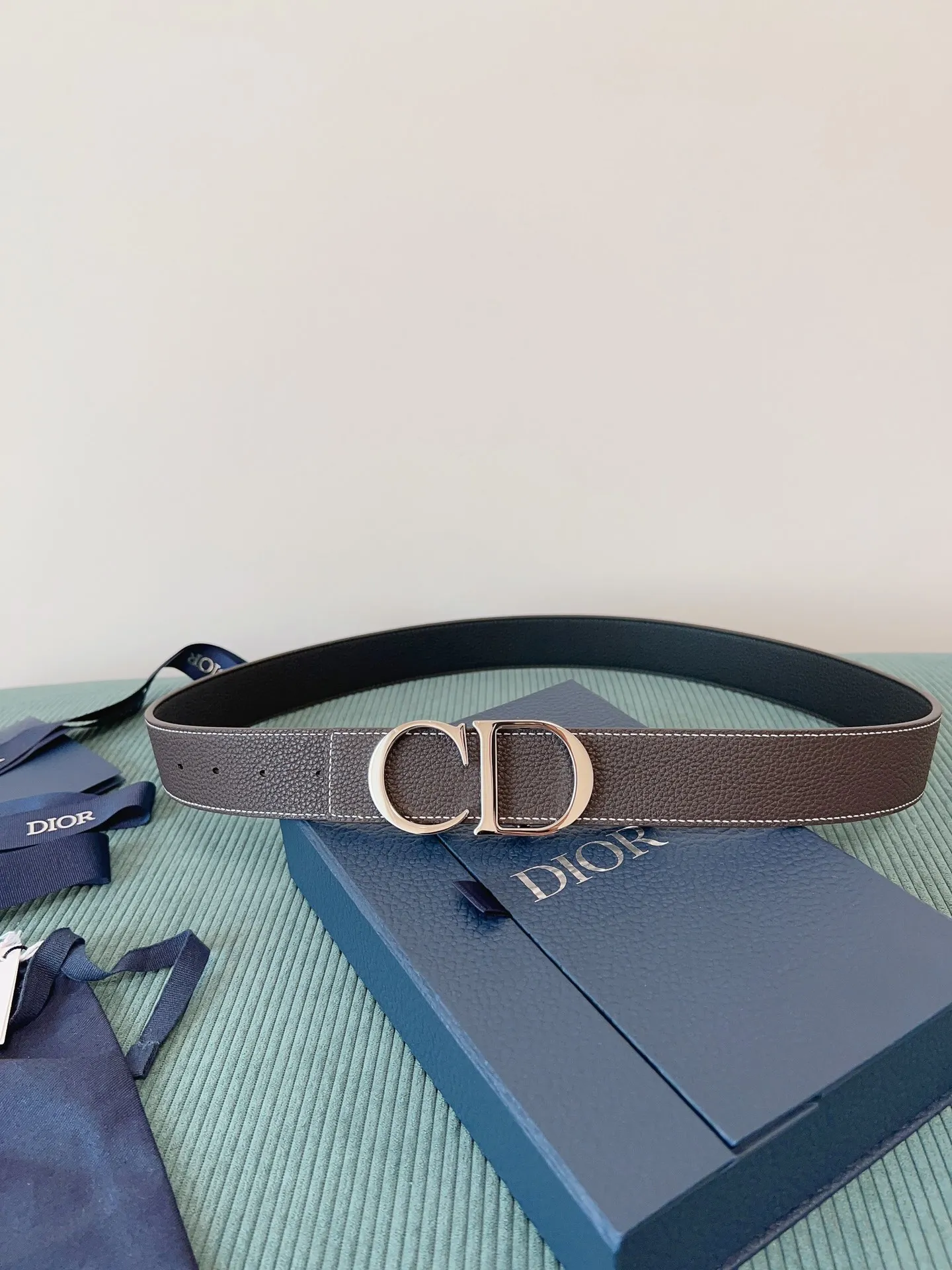 💰480💰Full package💰 💍Purchase level "DIOR" Dior⚡️🌹French original leather double-sided imported first-layer cowhide⚡️🌹The quality is unquestionable. It feels soft and delicate. There is no better, only the best⚡️🌹Size 3.5 cm
